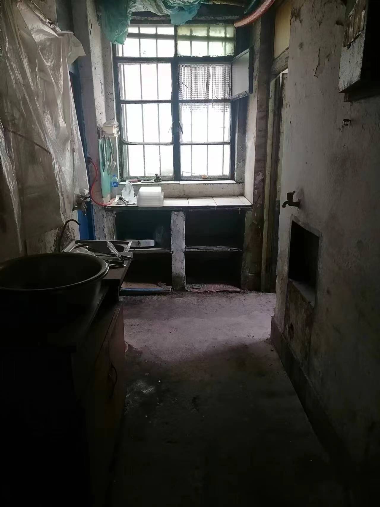 工人村三小区 随时看房·