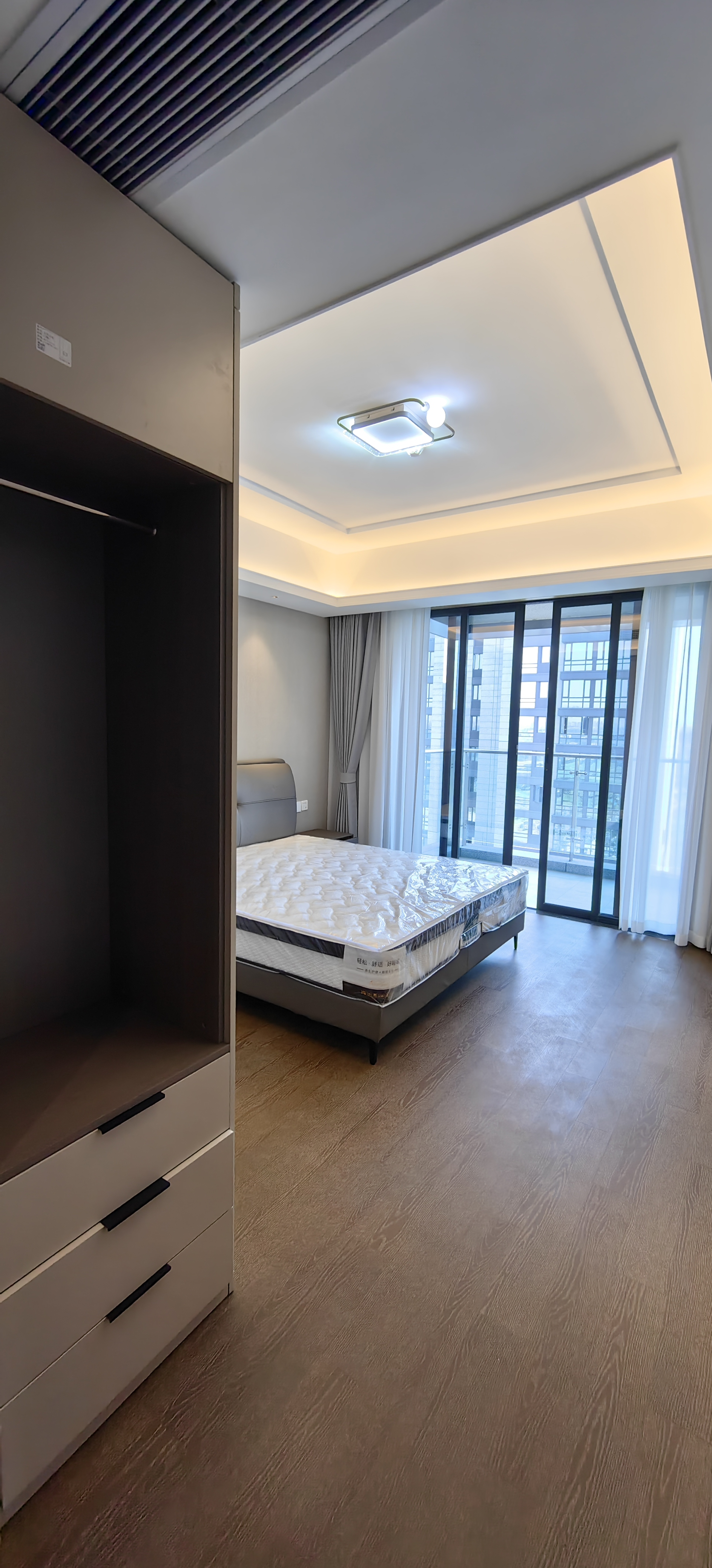 陆肖麓鸣九天麓吟苑 随时看房·