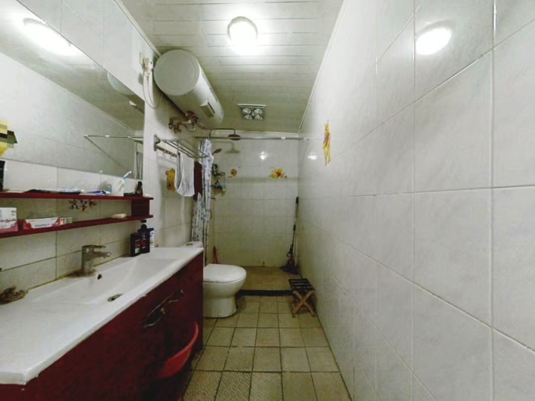 建安里小区 随时看房·