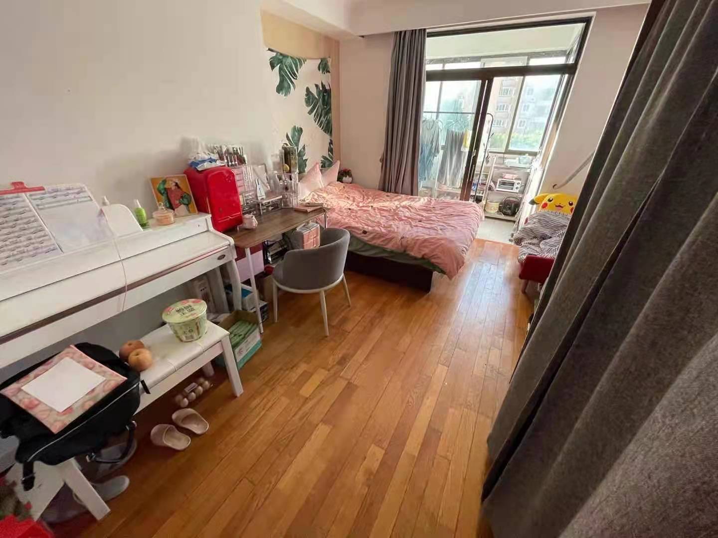金龙花园 4居室 2900元/月