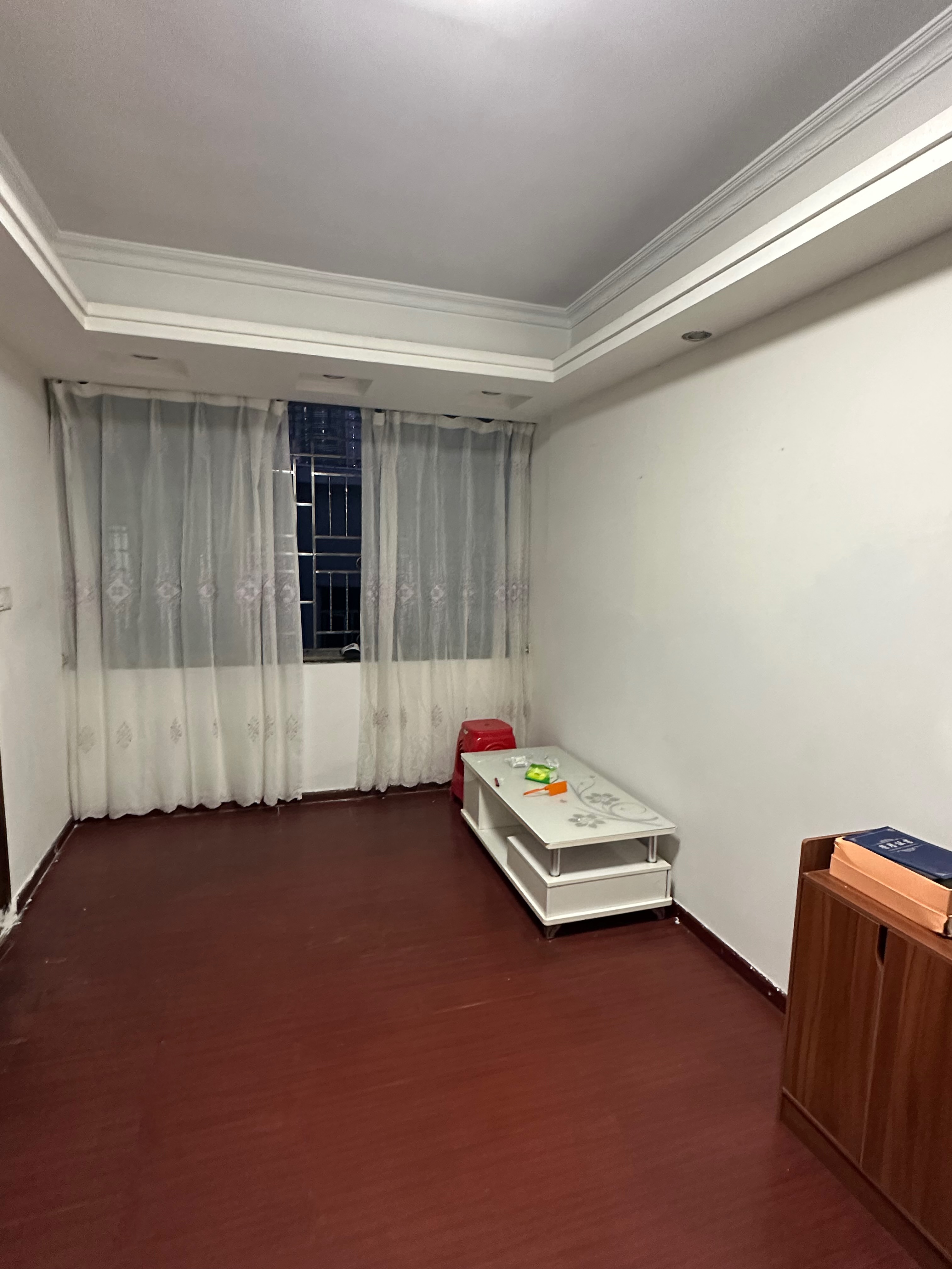 珠光村西区 1居室 2700元/月