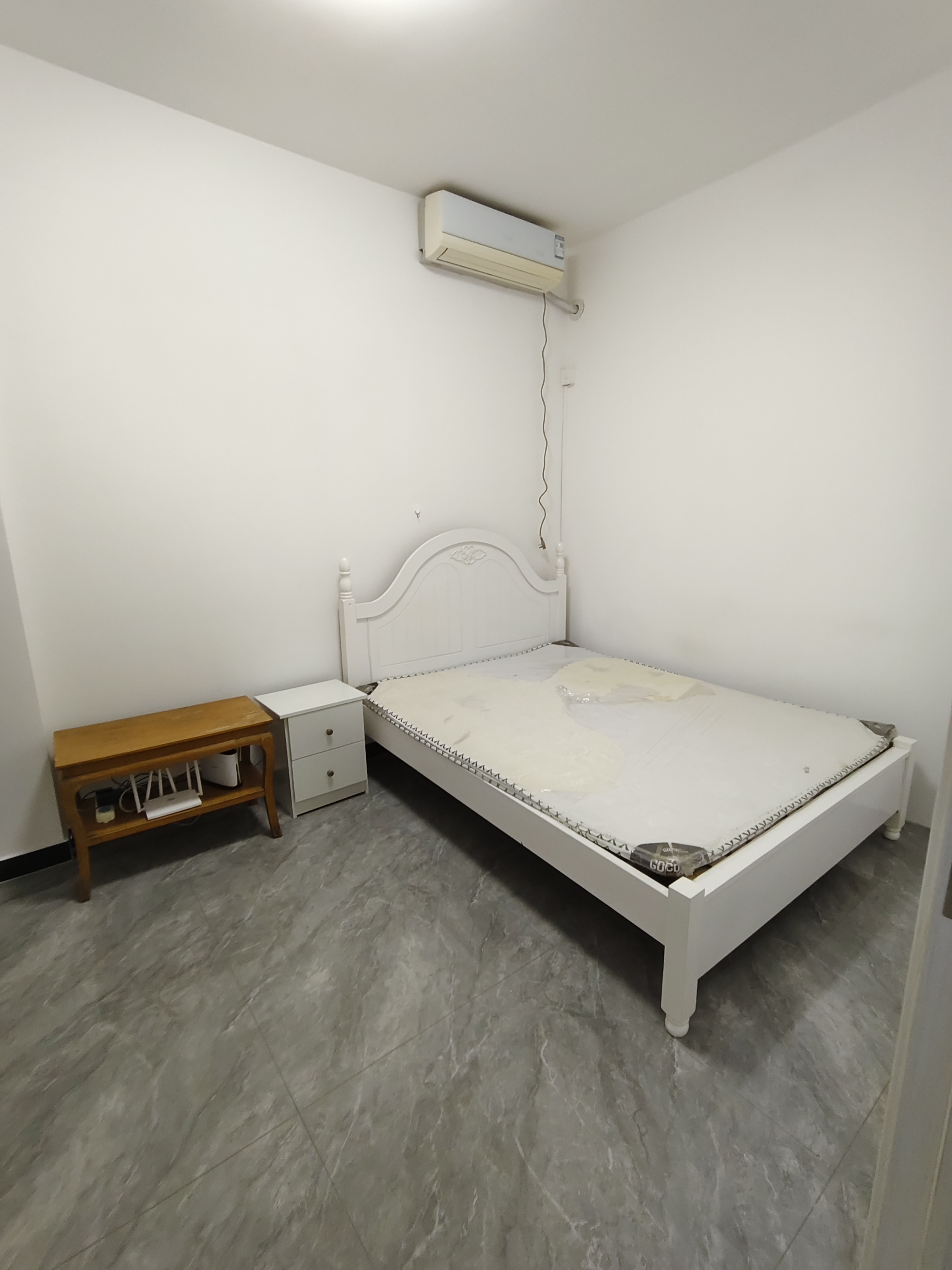 小郊亭 1居室 1800元/月