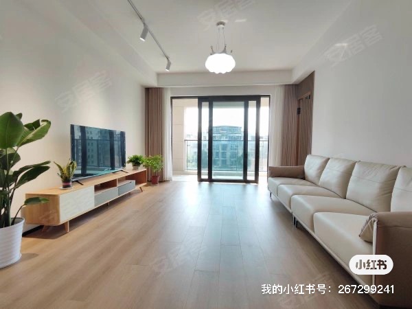 华发外滩首府 3居室 8500元/月