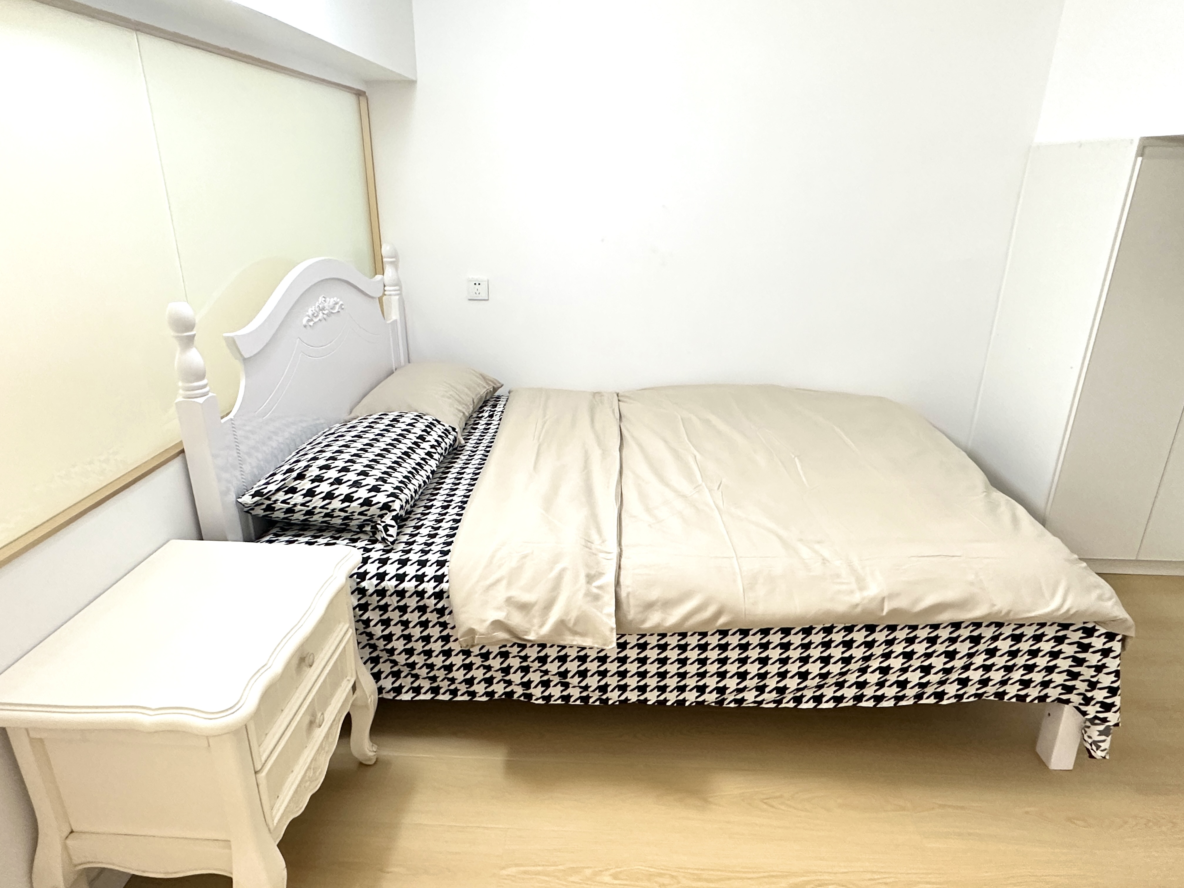 振业大厦 随时看房·