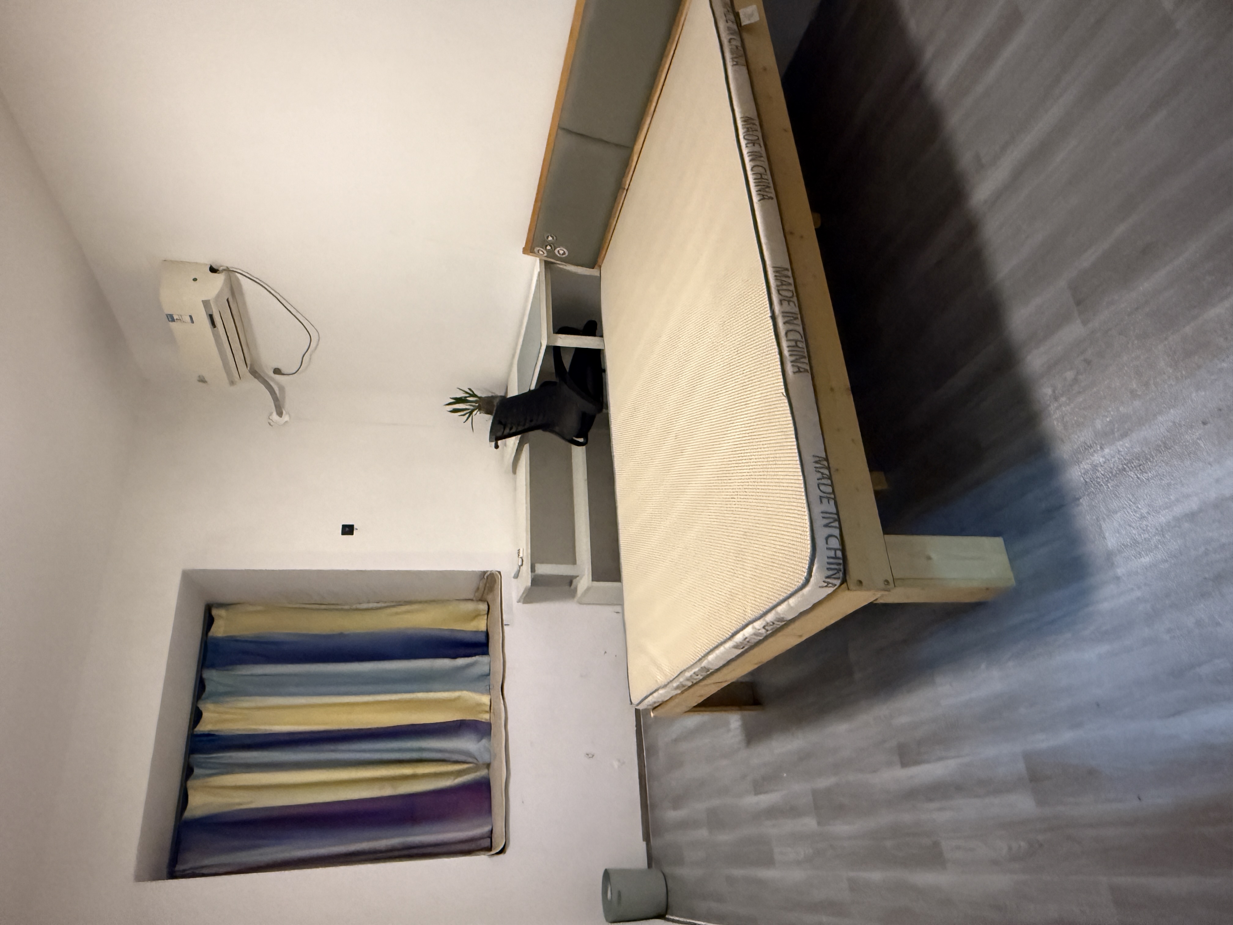 万业金典花园）