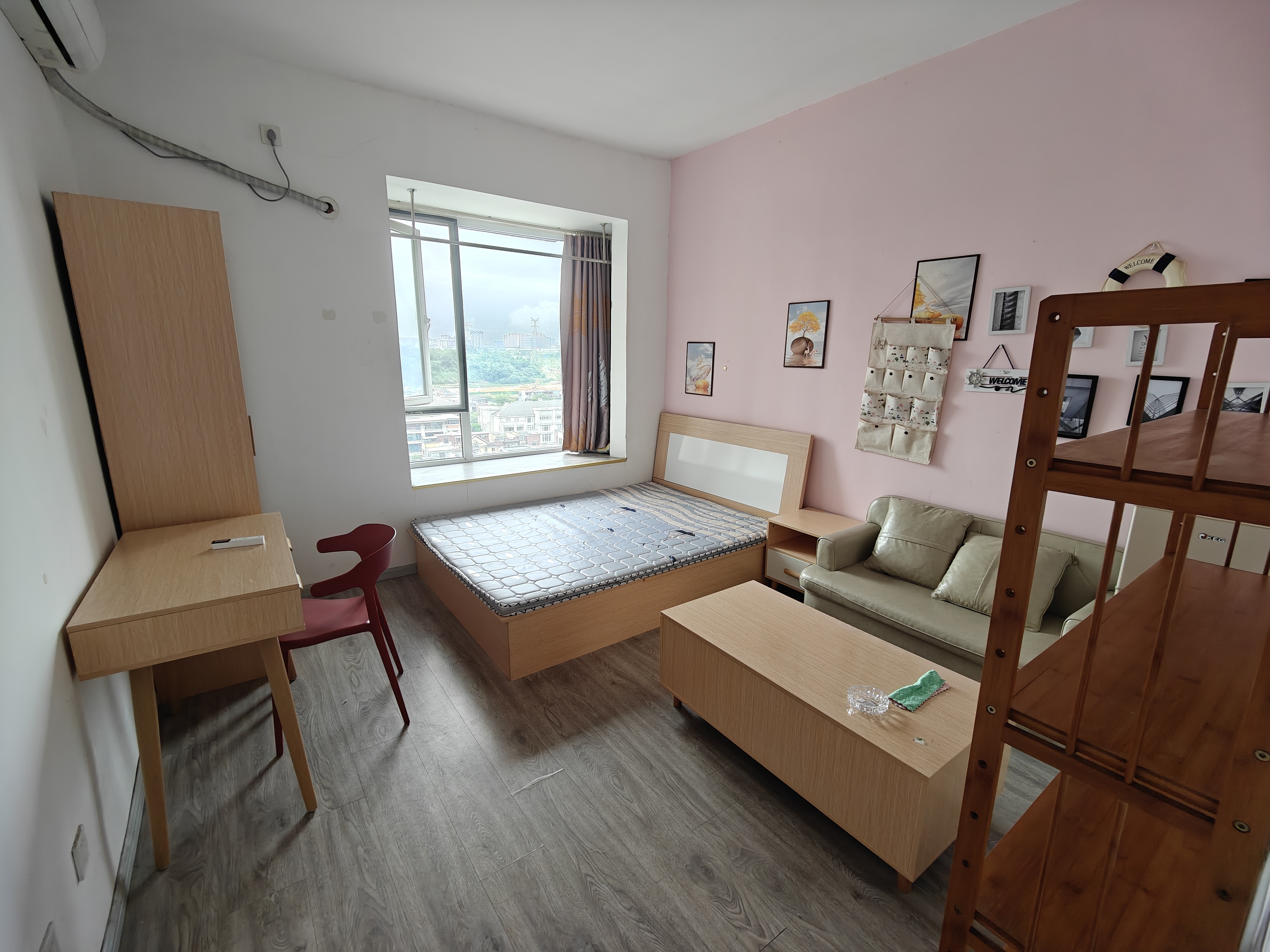 棠湖泊林城 1居室 1100元/月