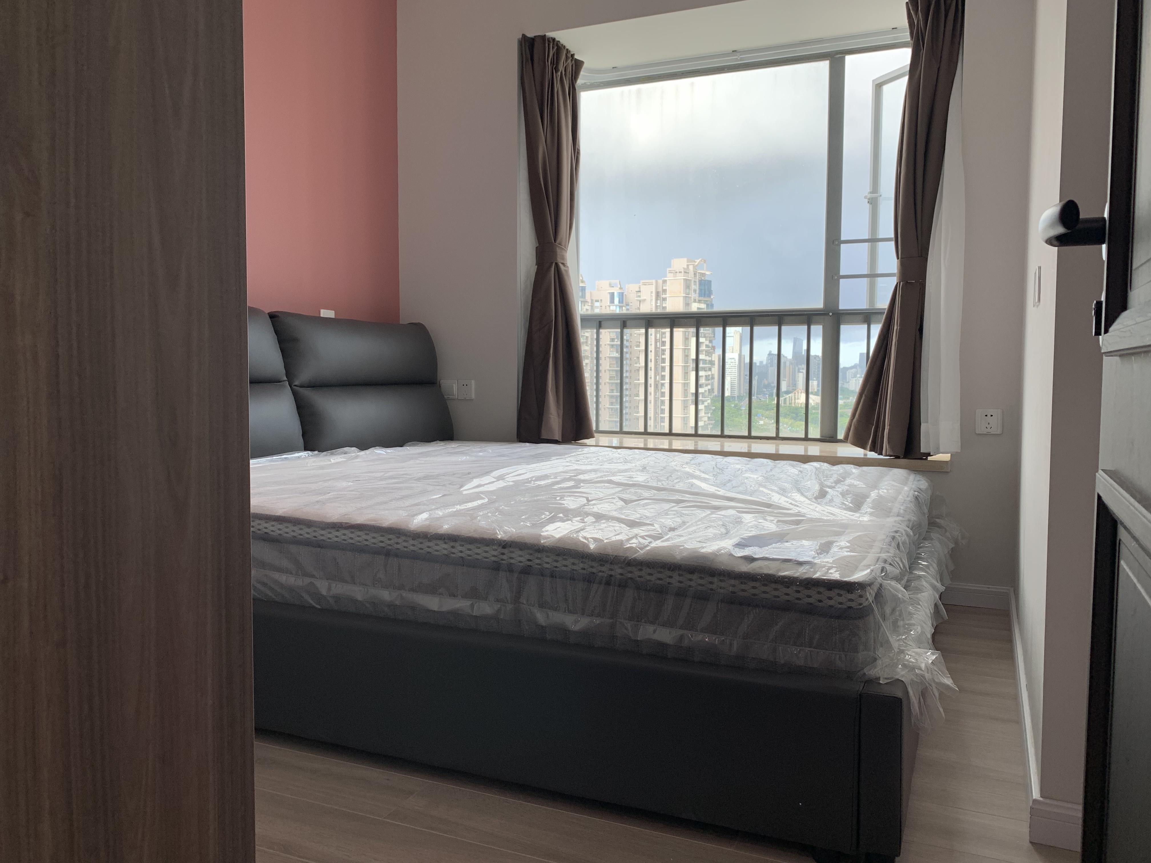 金色假日 随时看房·