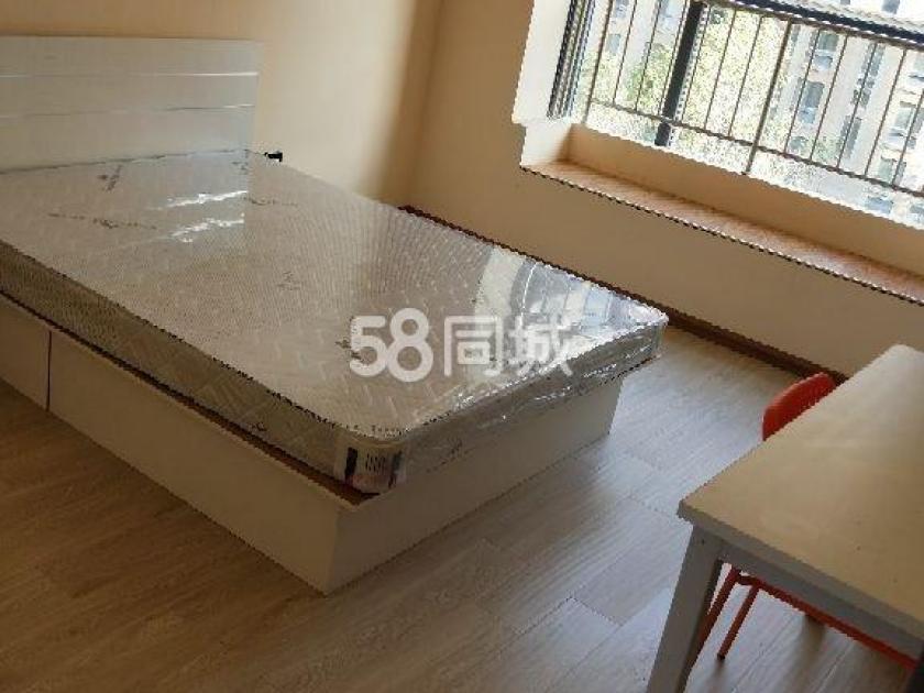 名士豪庭2区 随时看房·