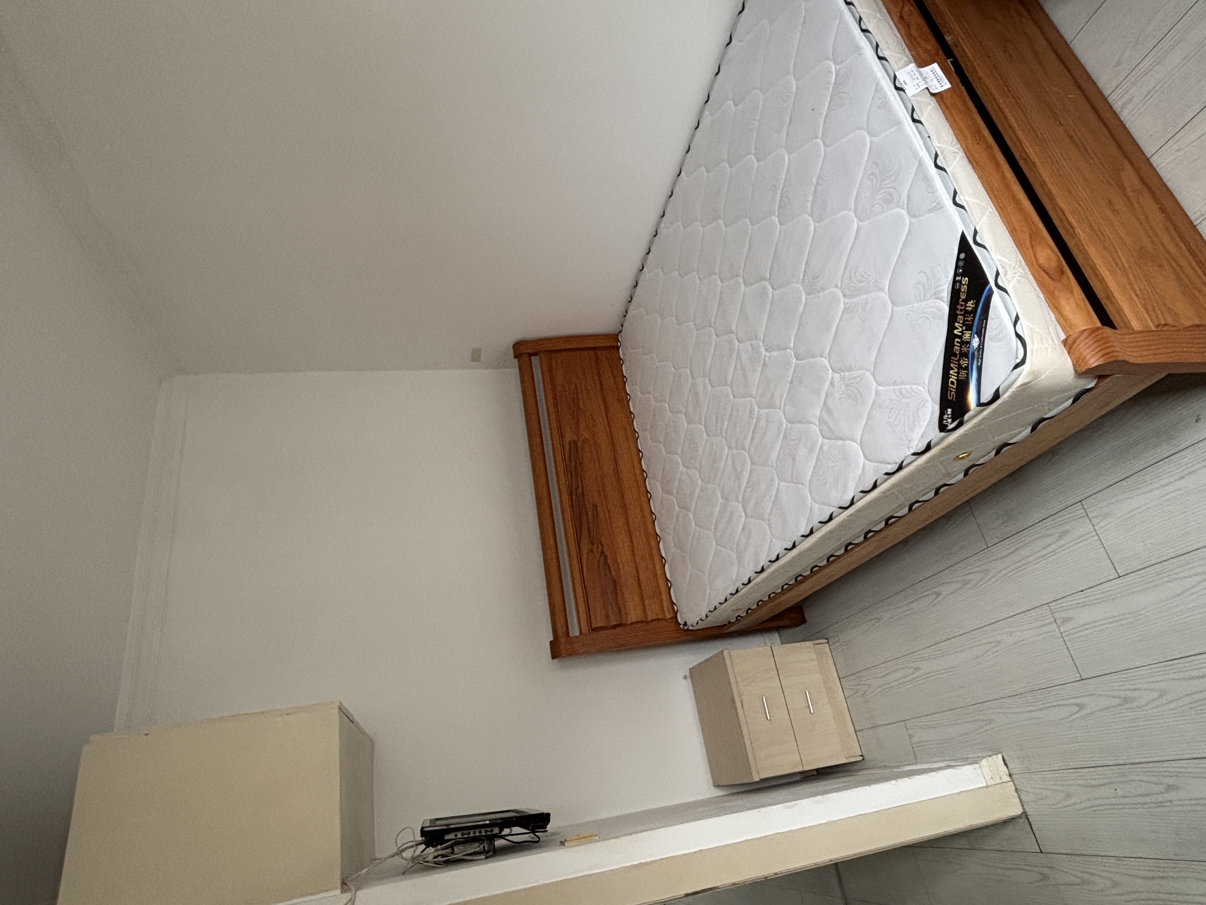 乳山二村 随时看房·