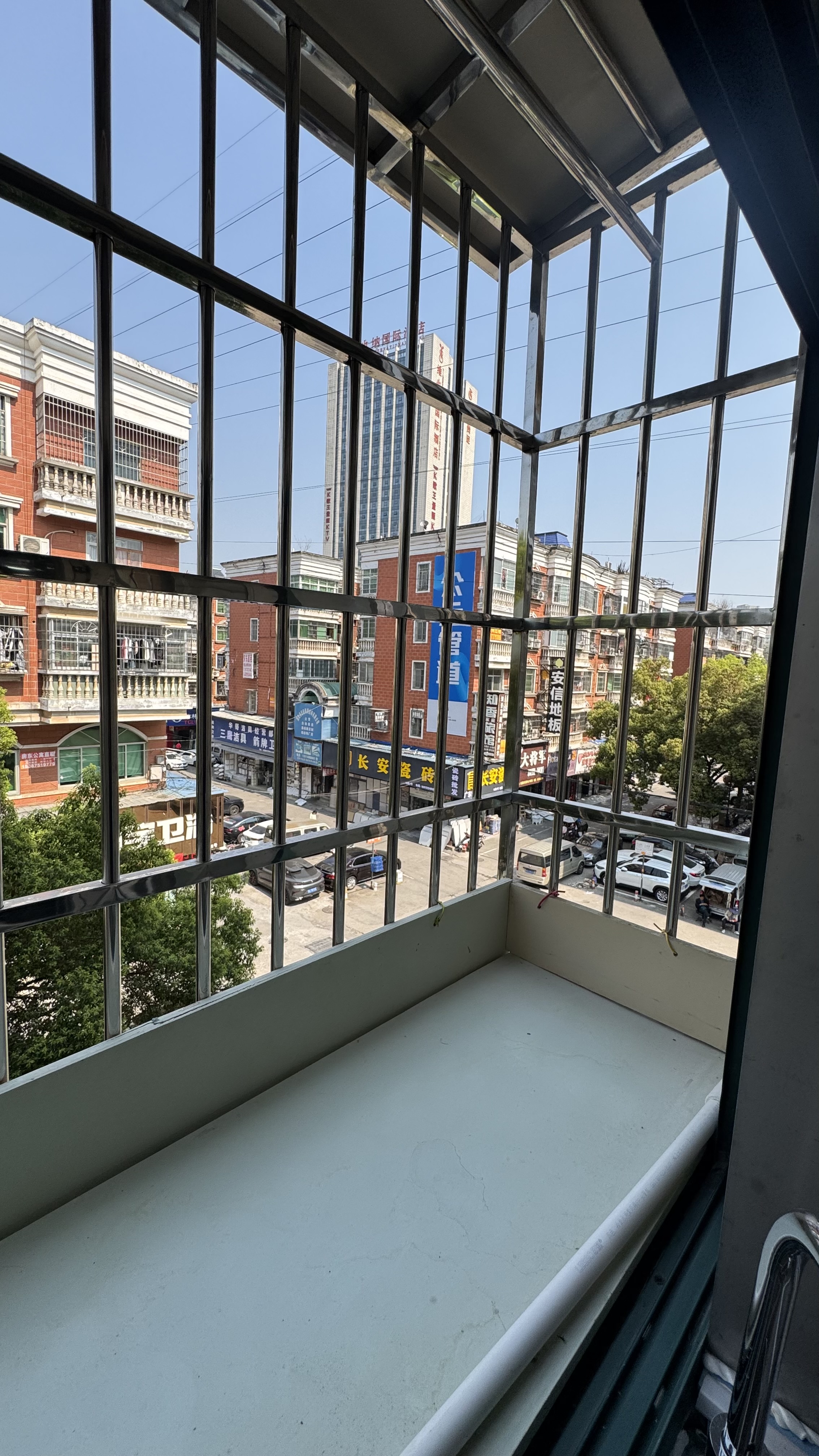 红星建材交易市场 随时看房·