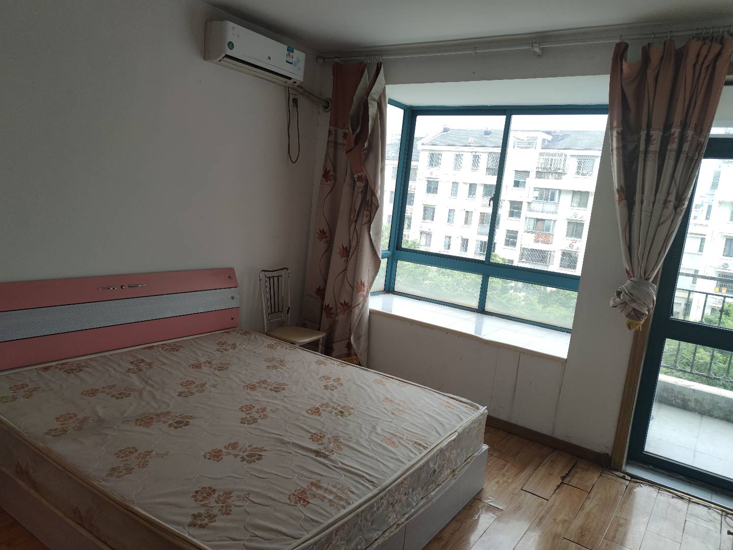 宜达新居 随时看房·