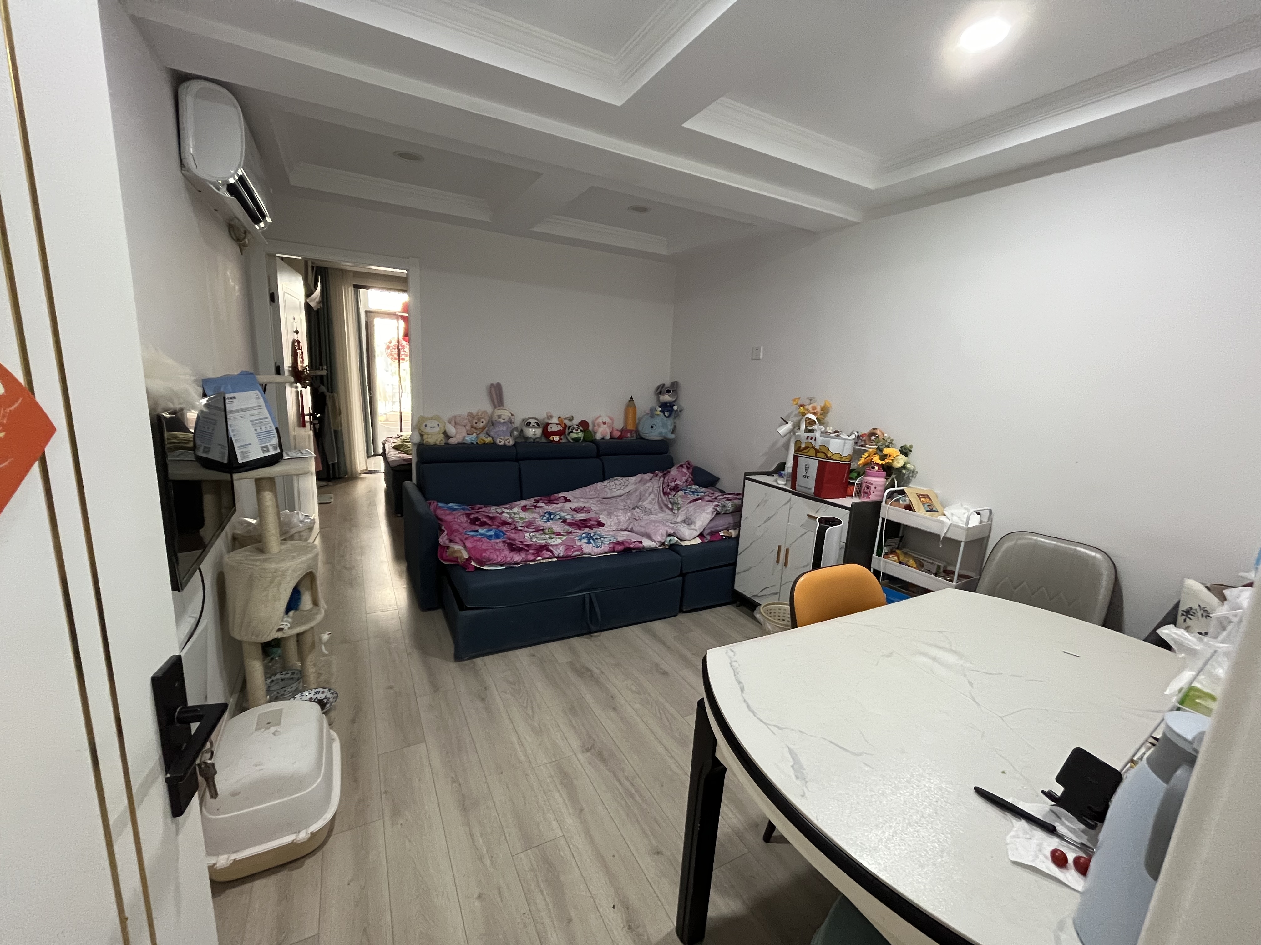 惠德新邨龙阳路地铁站附近）