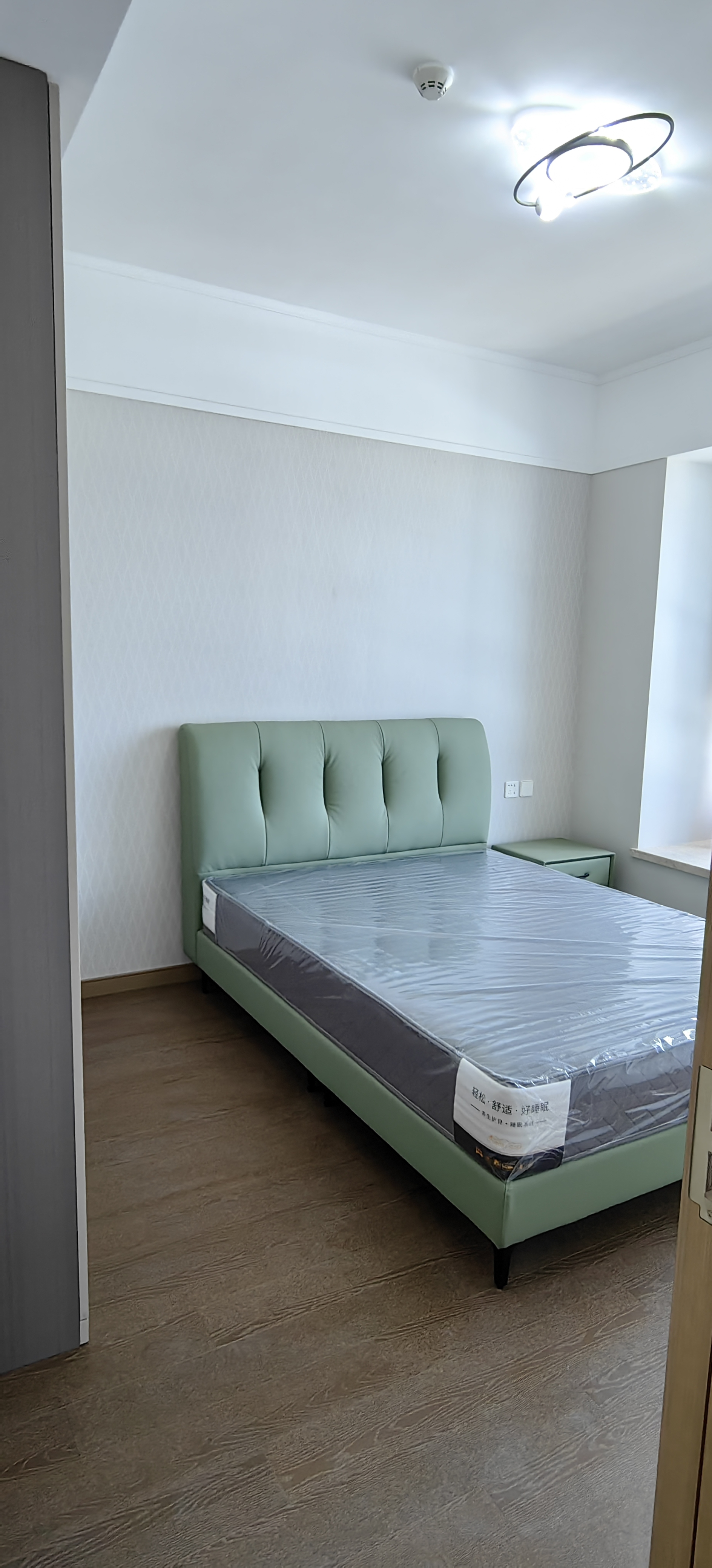 陆肖麓鸣九天麓吟苑 随时看房·