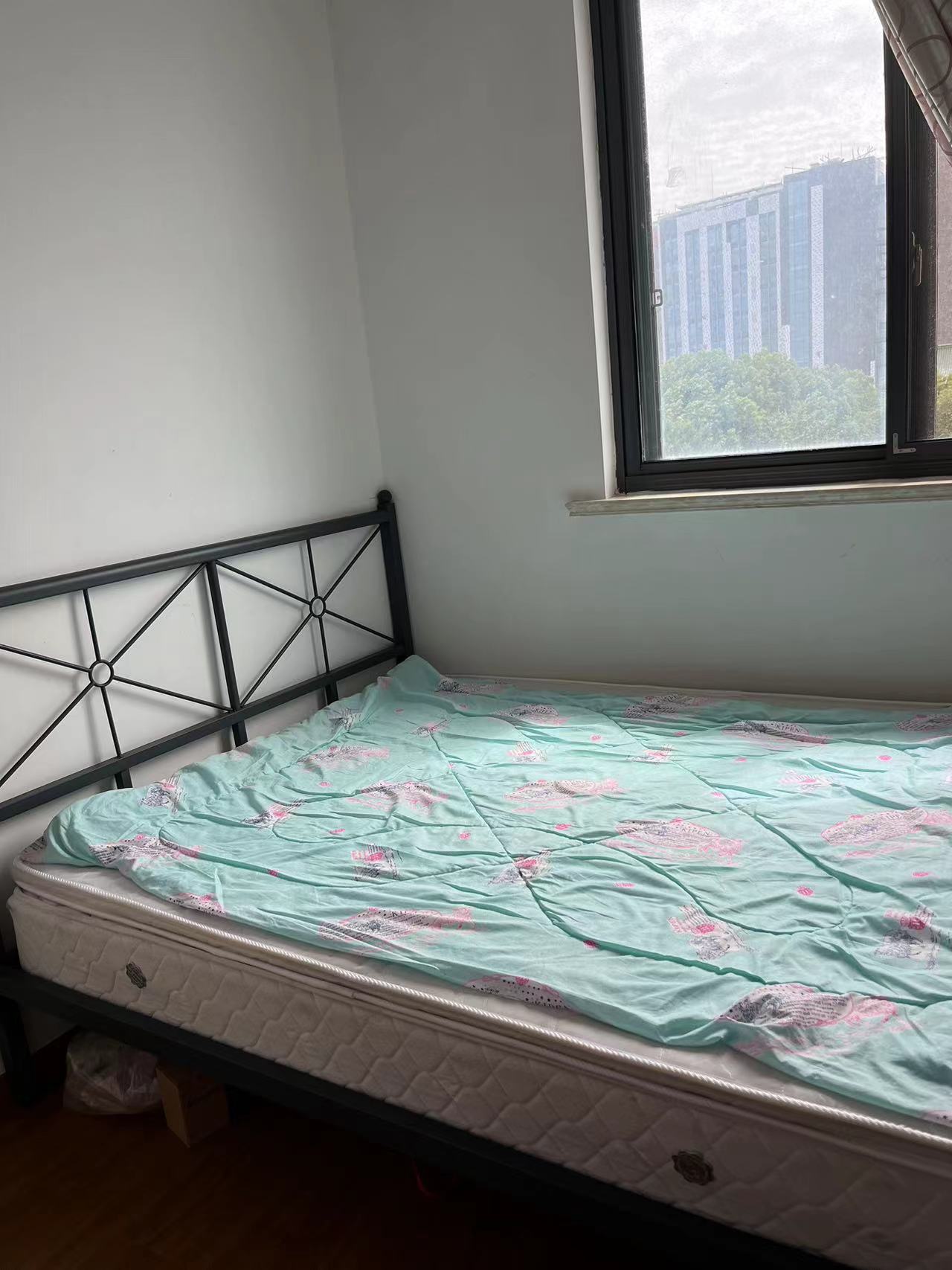 东都小区 随时看房·