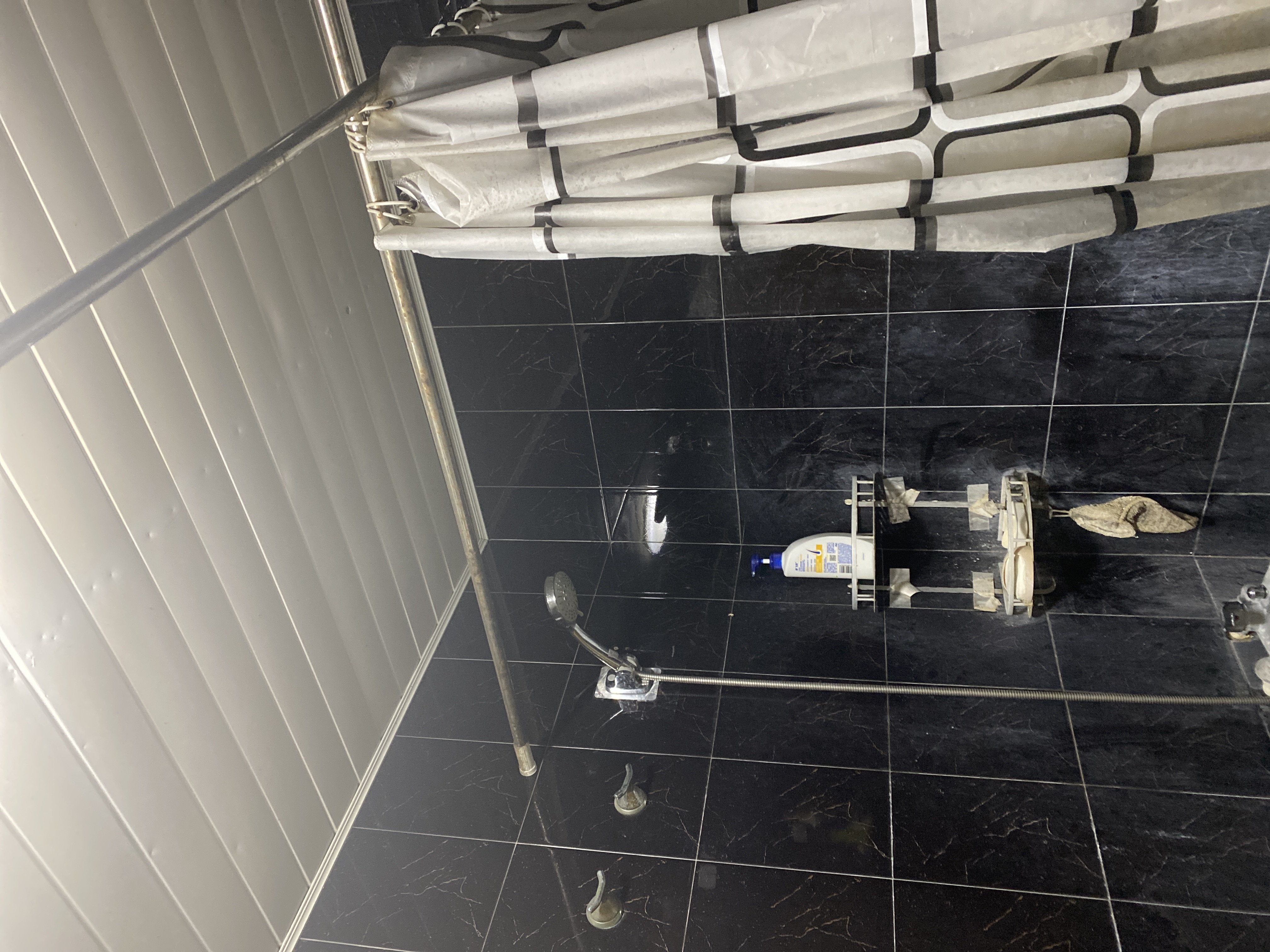 水岸豪庭 随时看房·