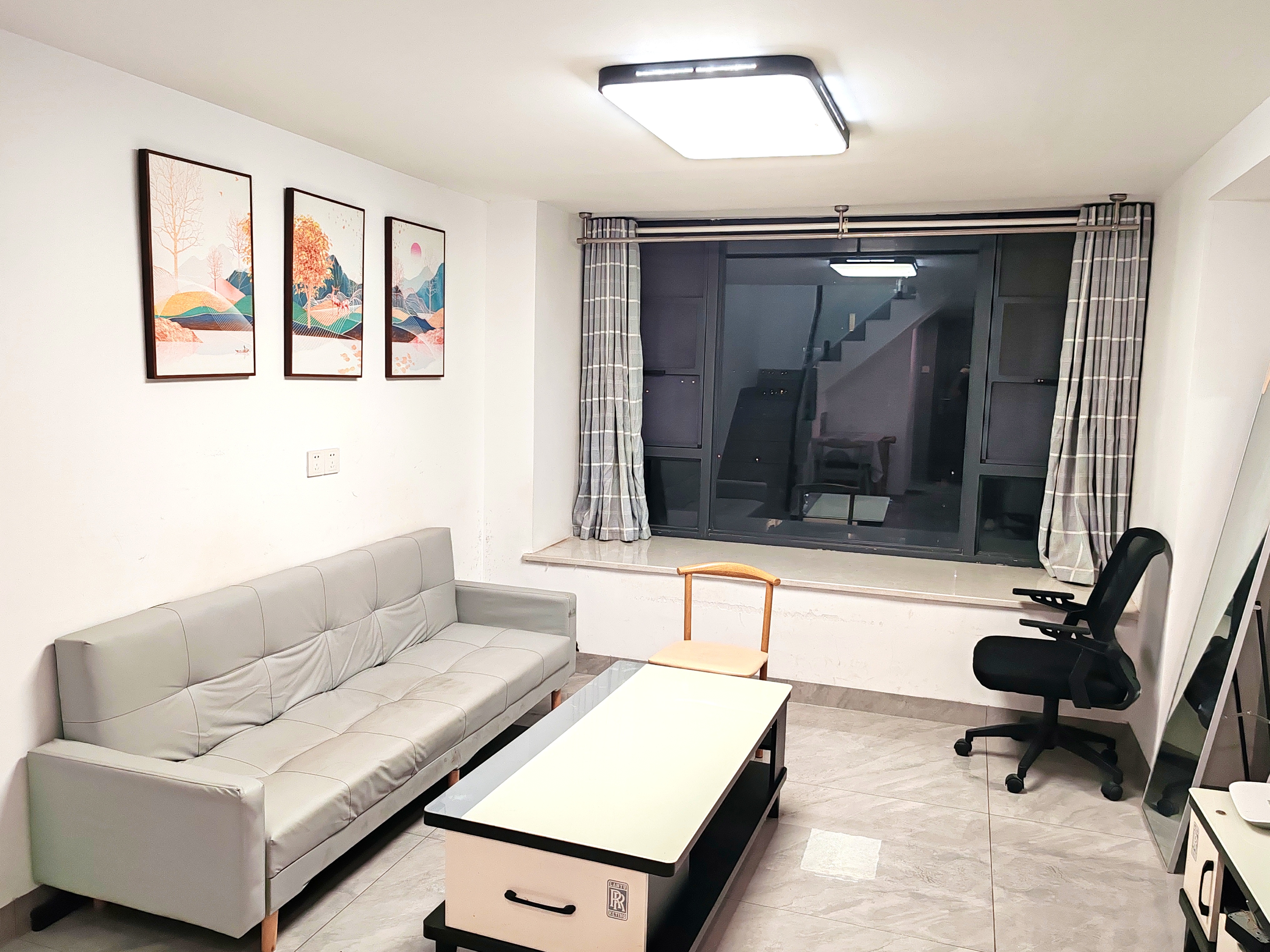 龙湖湘江星座 2居室 2100元/月