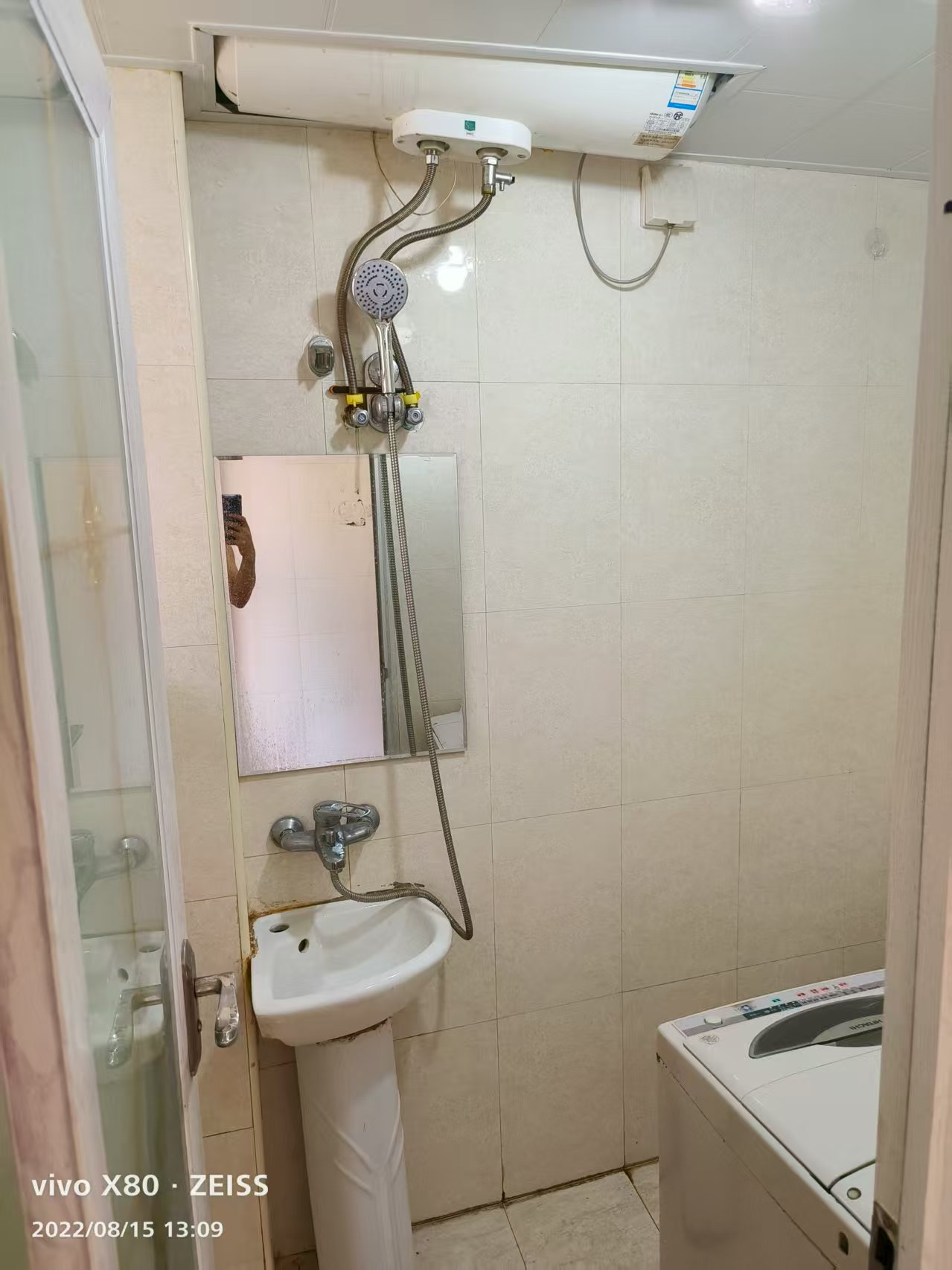 港驳小区 随时看房·