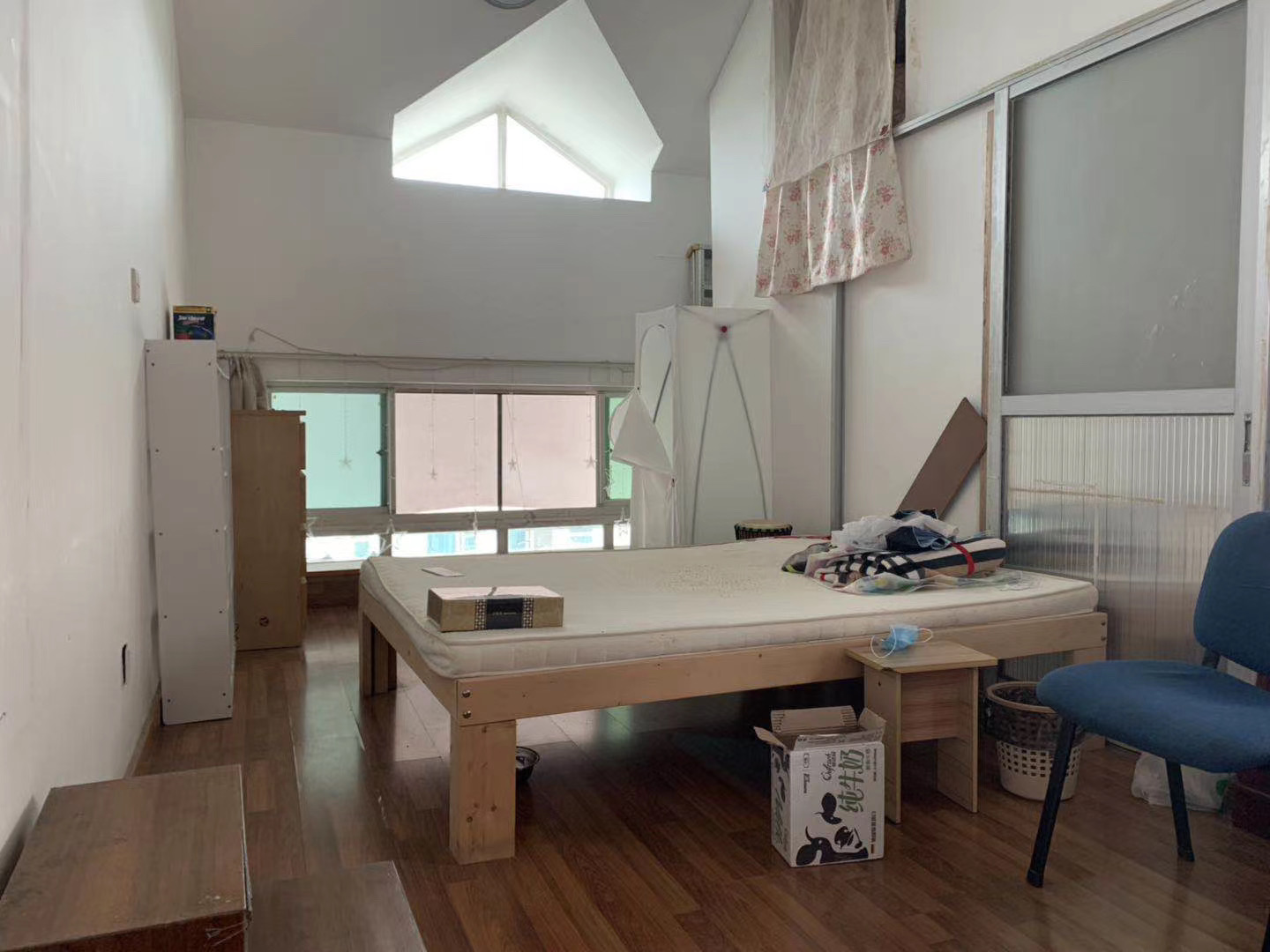 中海怡翠山庄 1居室 2100元/月