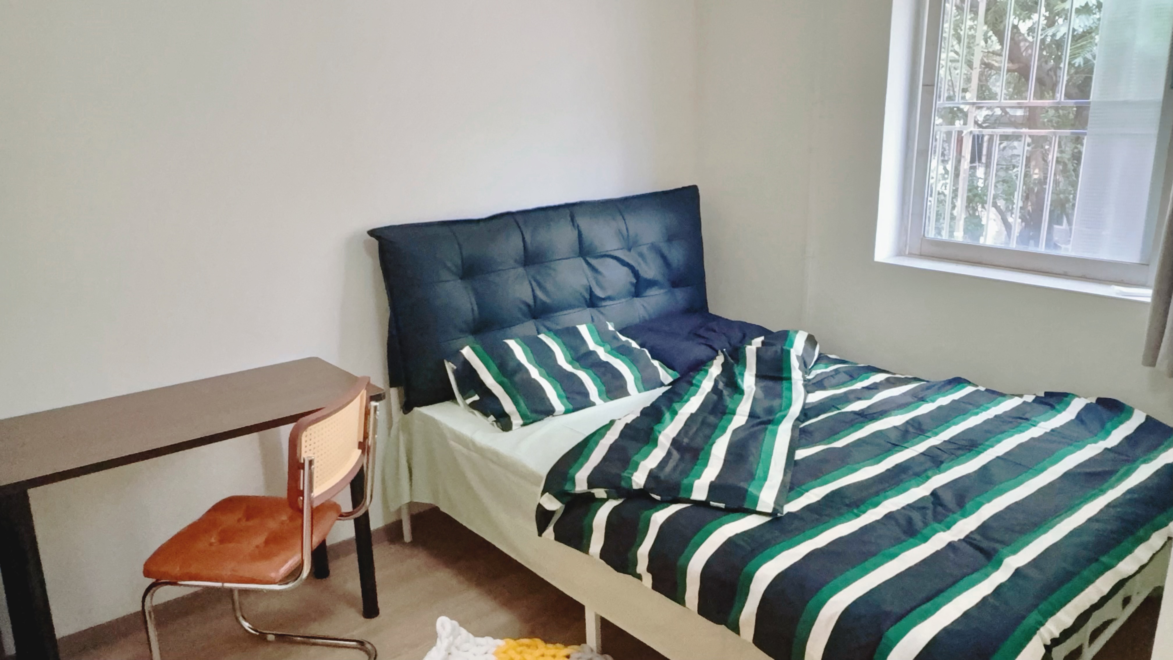 世界花园雅兰居 5居室 2300元/月