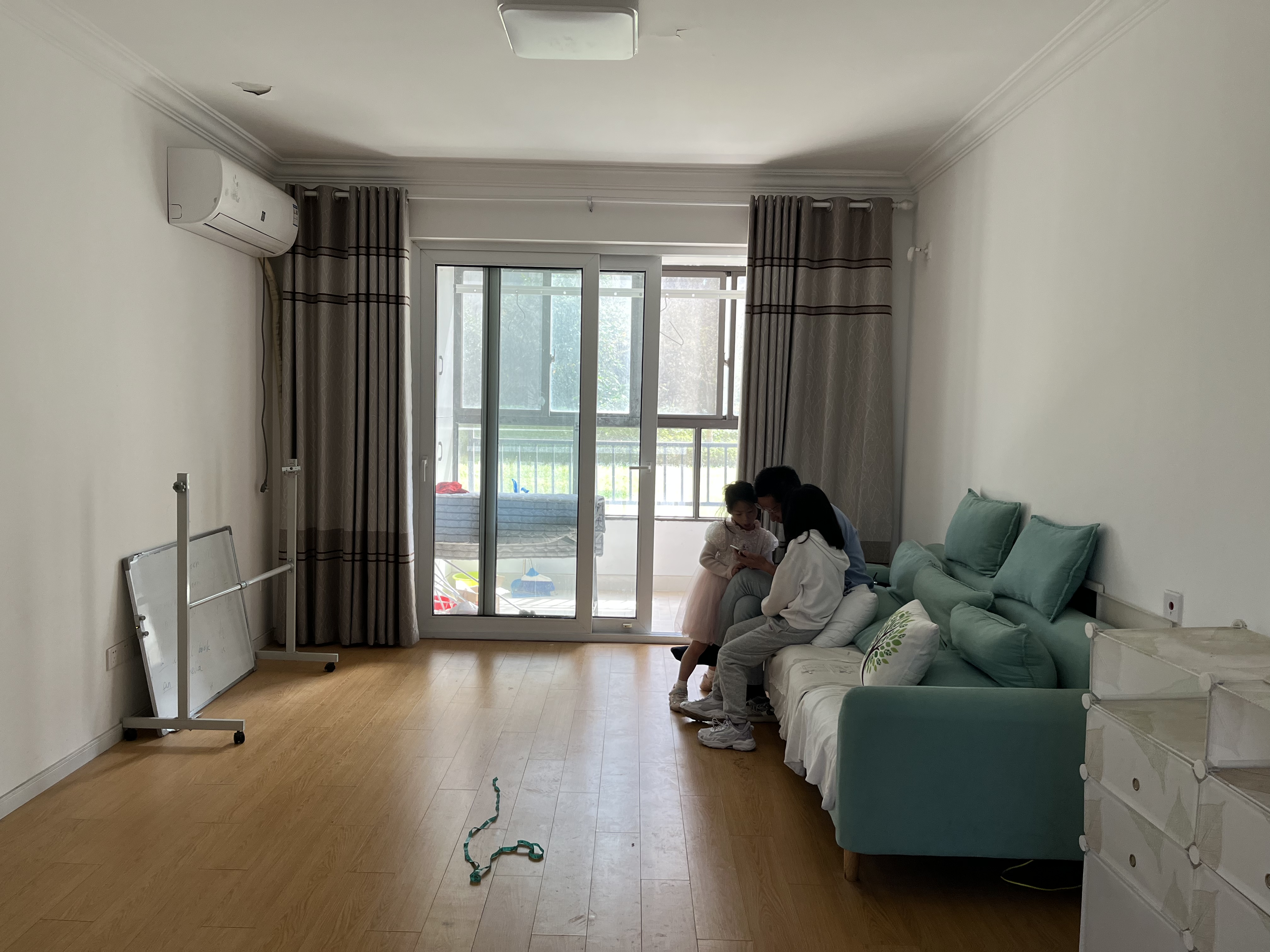 中海珑湾 3居室 3000元/月