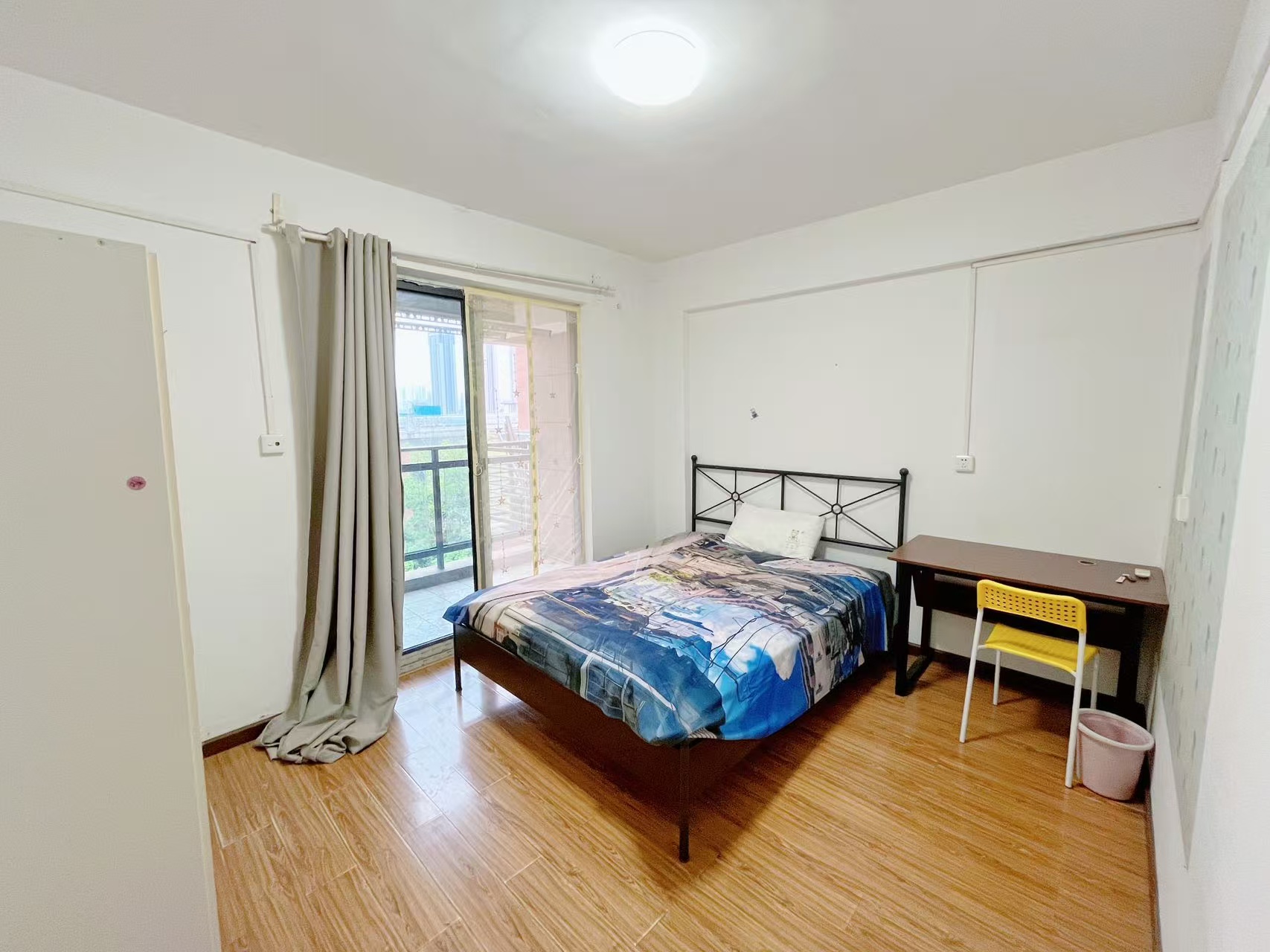 丽岛2046 3居室 925元/月