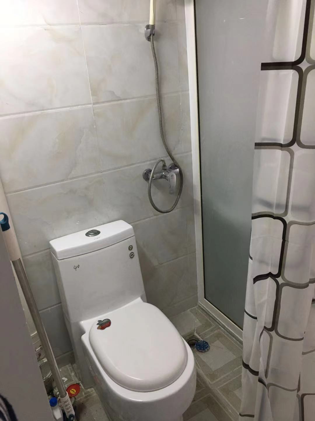 建康路50号 1居室 1600元/月