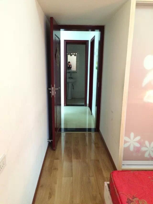 金色年华B区 随时看房·
