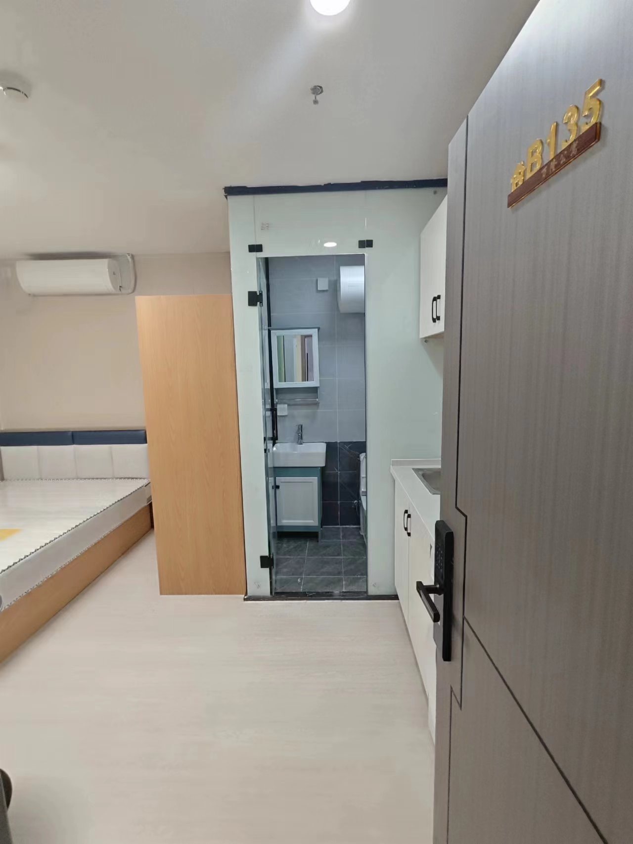 万隆公寓 随时看房·