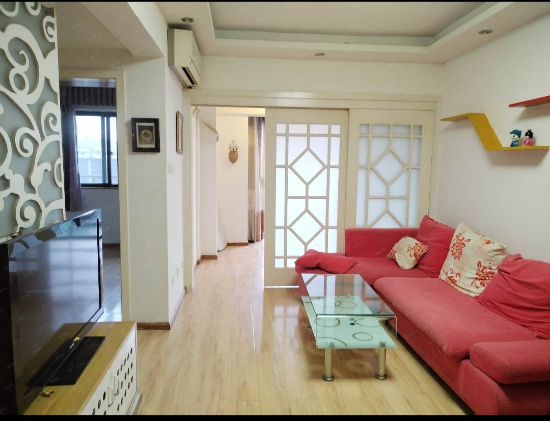 城南晶座 1居室 2200元/月