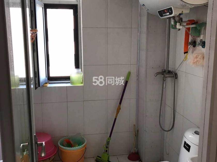 泉星小区 随时看房·