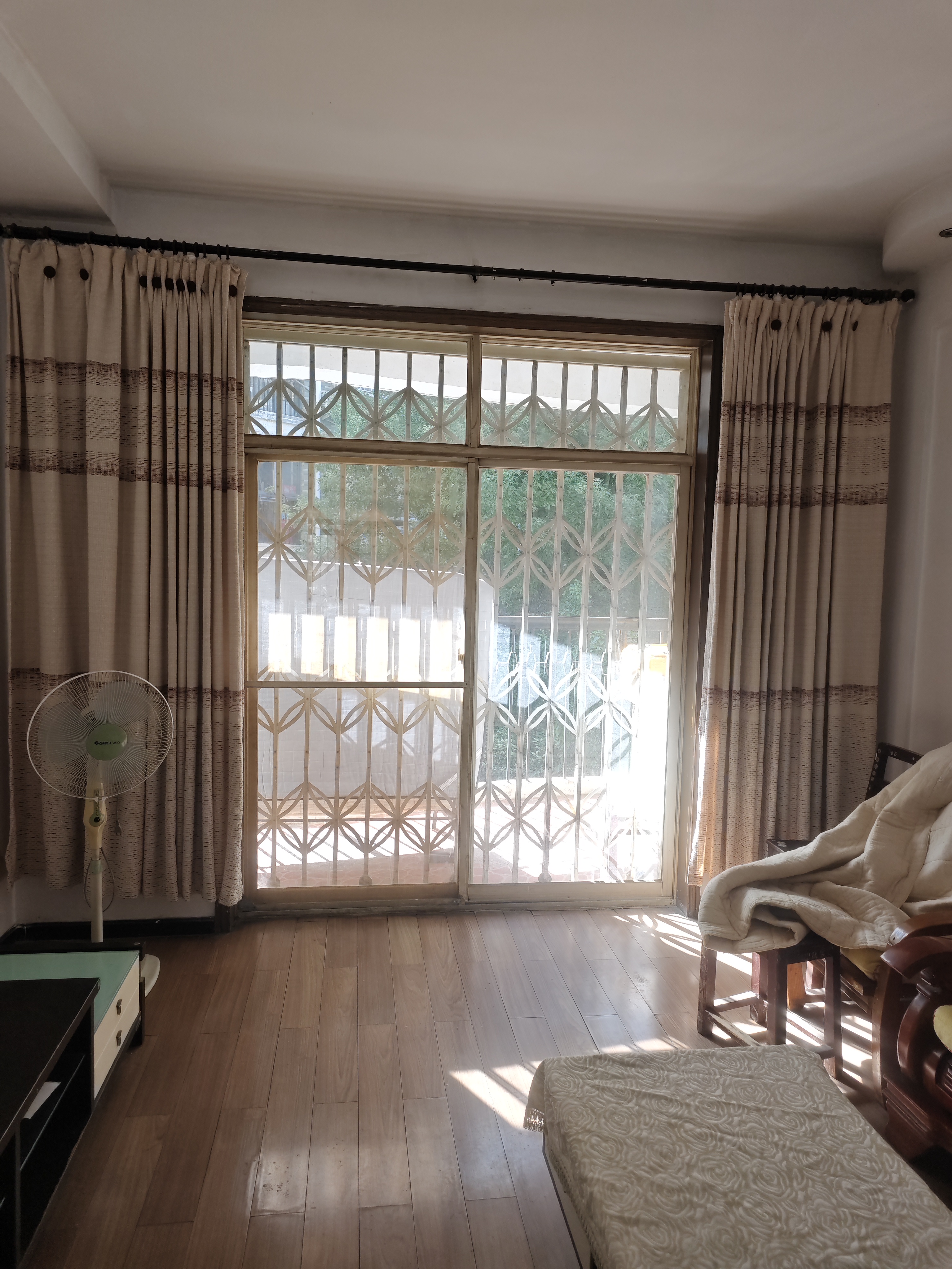 武昌武泰闸城南新居 2居室 1700元/月