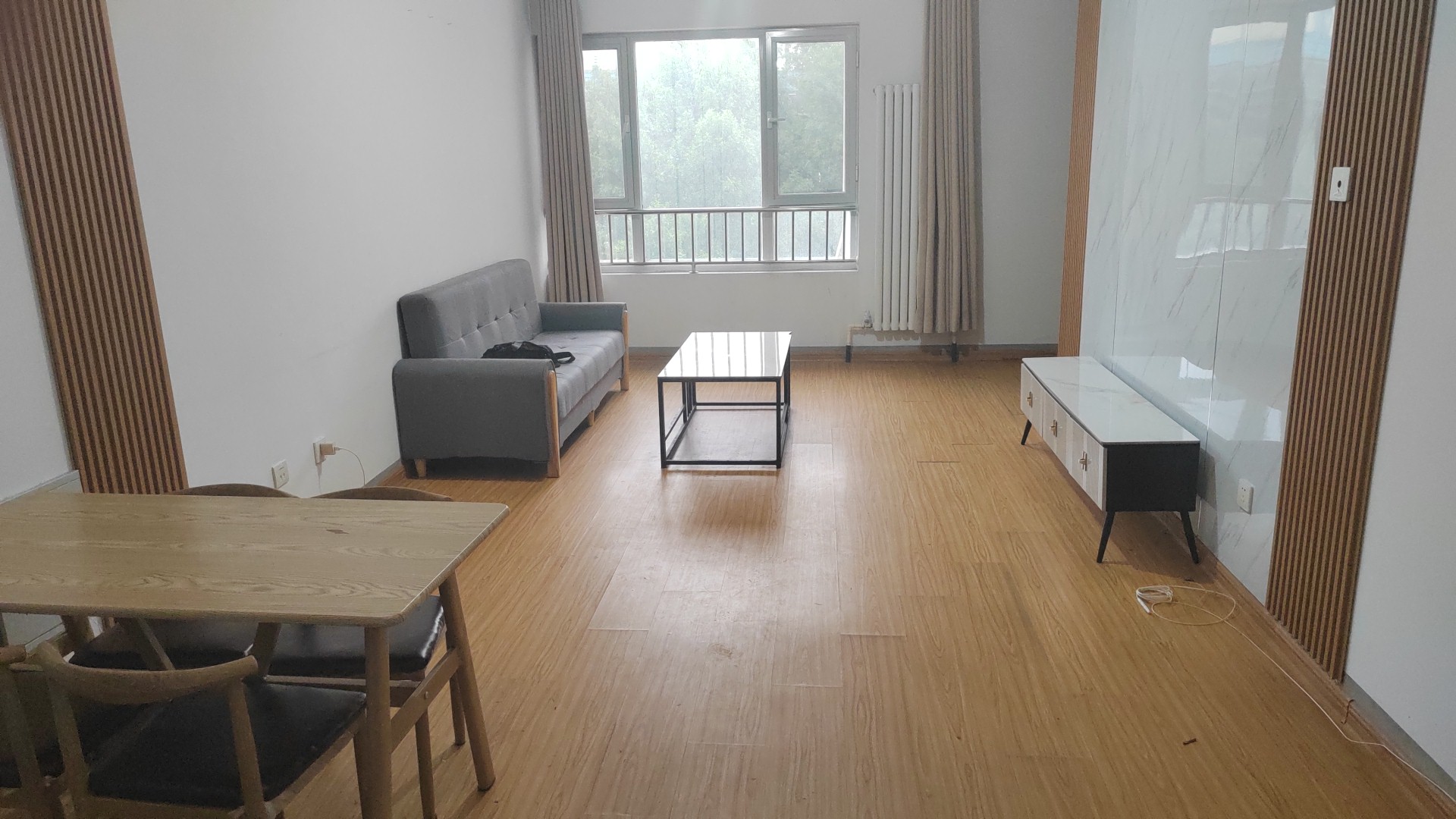 明湖澜庭二区 3居室 2500元/月