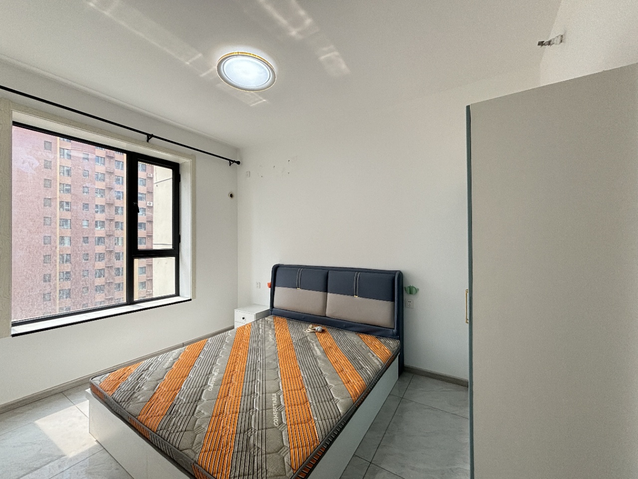 海唐广场 随时看房·