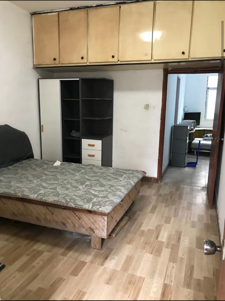 中山路 1居室 1000元/月