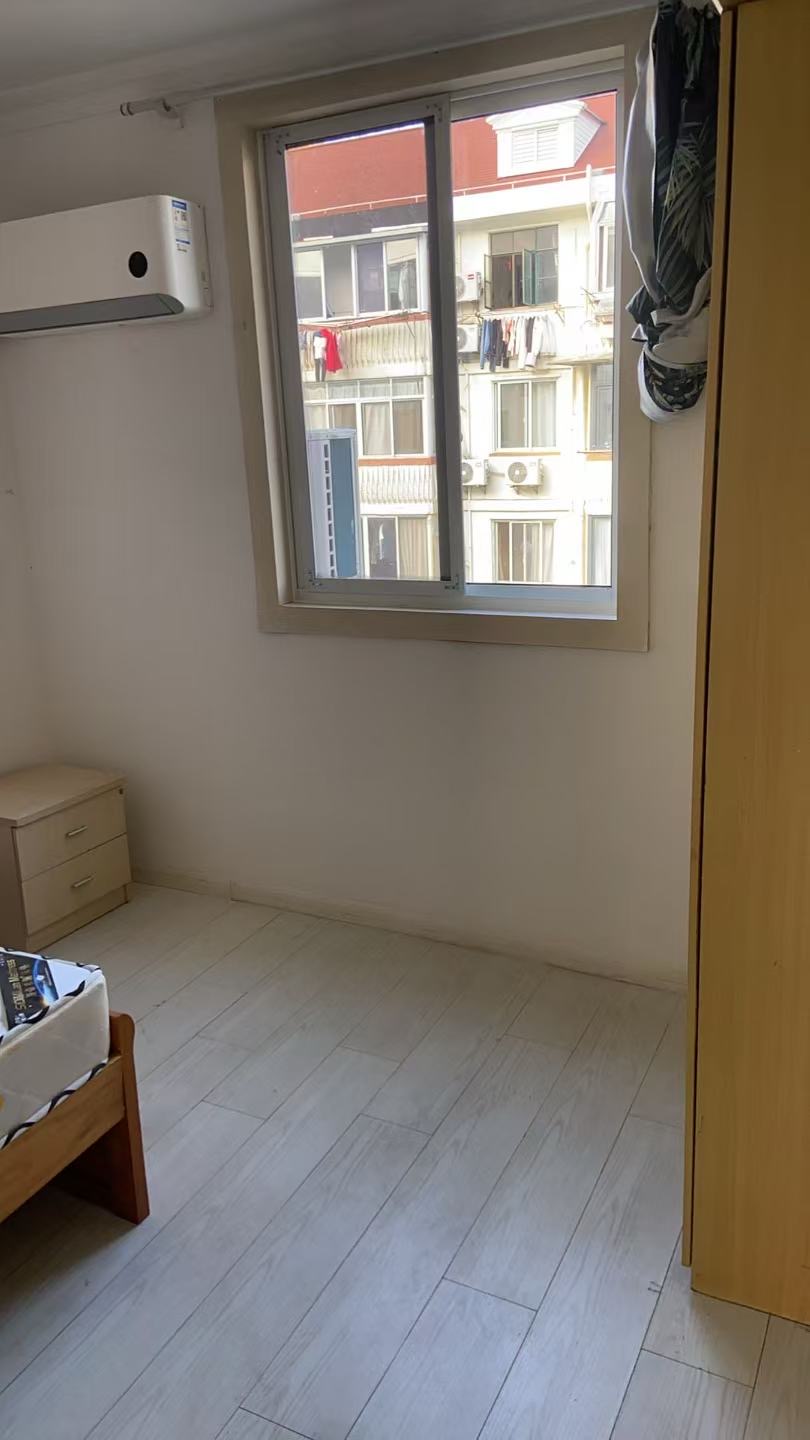 乳山二村 随时看房·