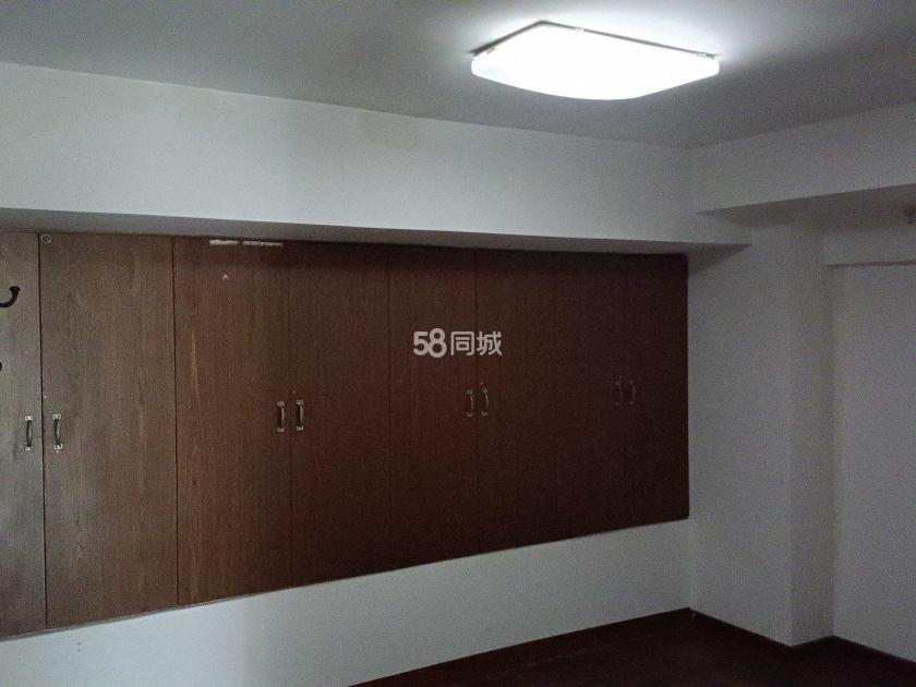 梅里水晶城 随时看房·