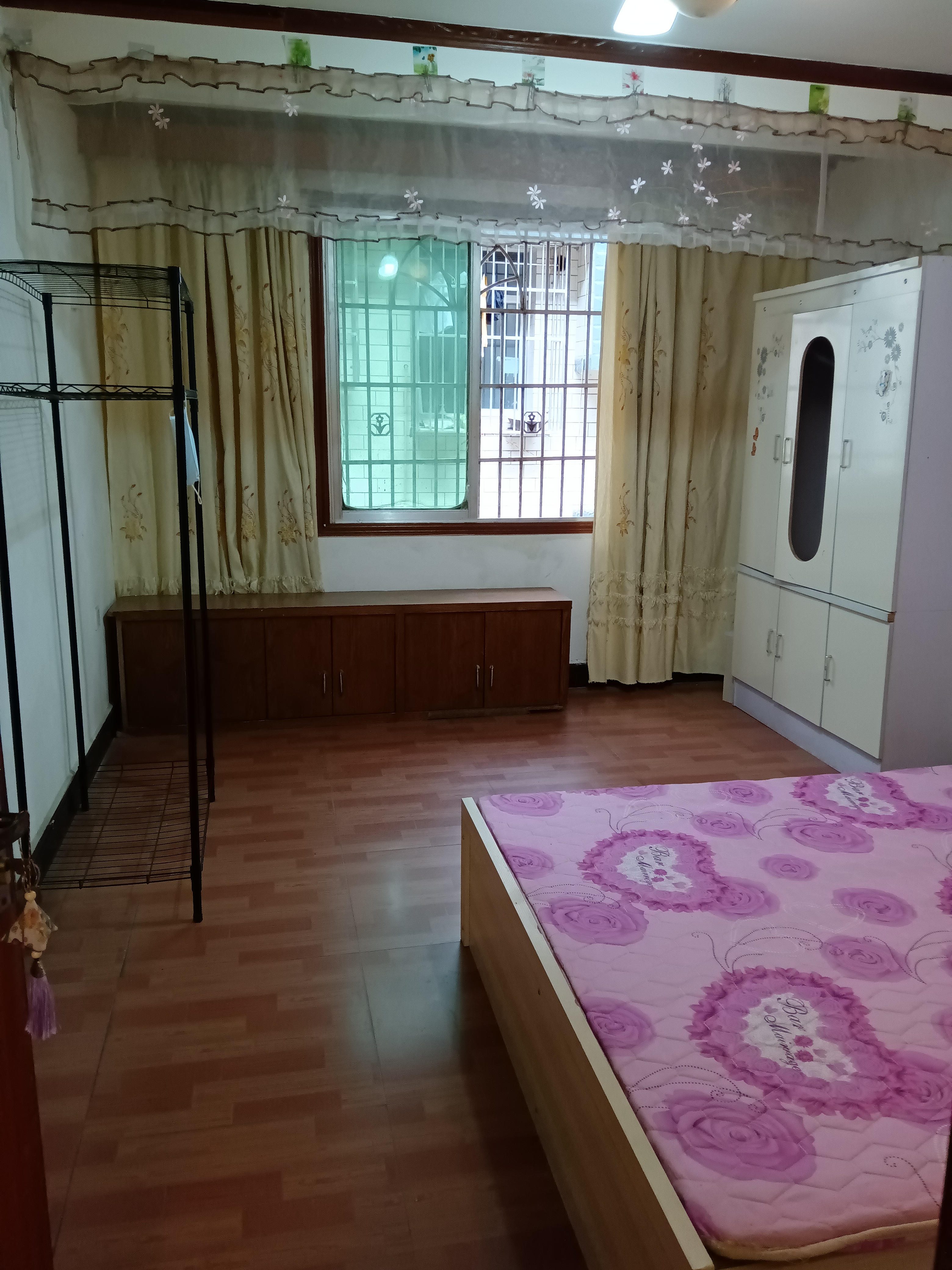 六里村二居民点 随时看房·