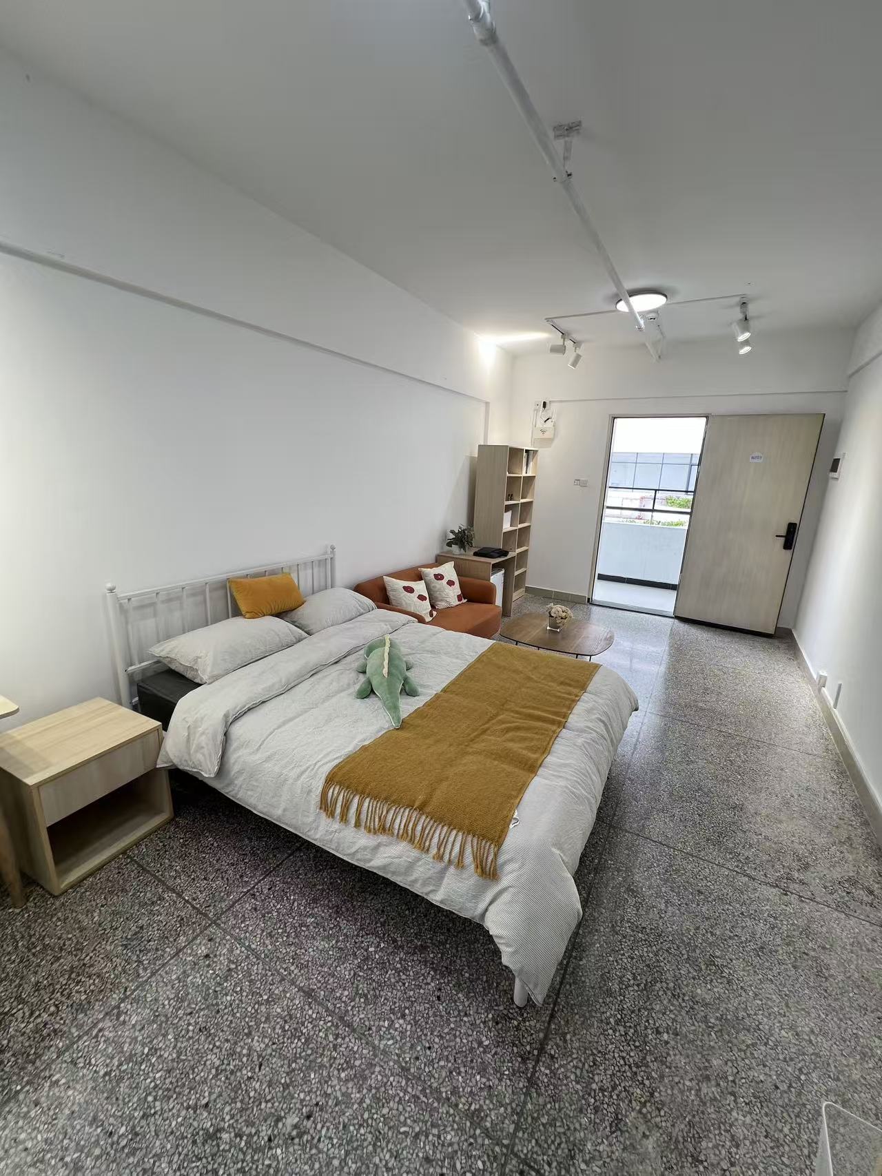 轻铁西 随时看房·