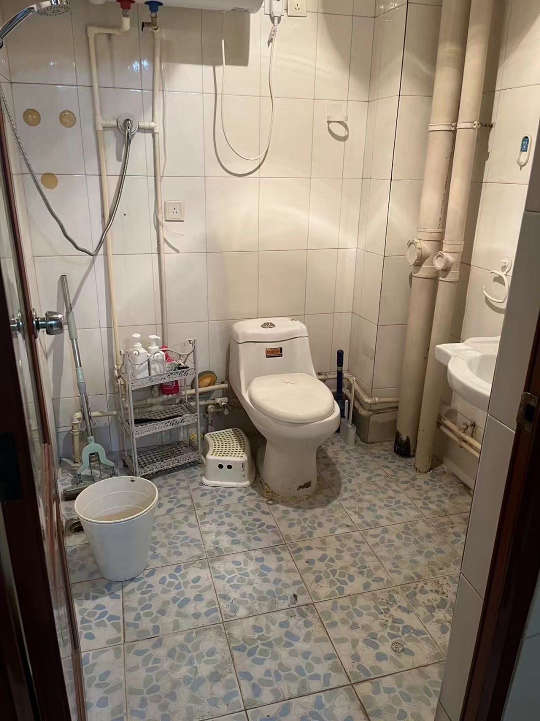 新建村三号院 随时看房·