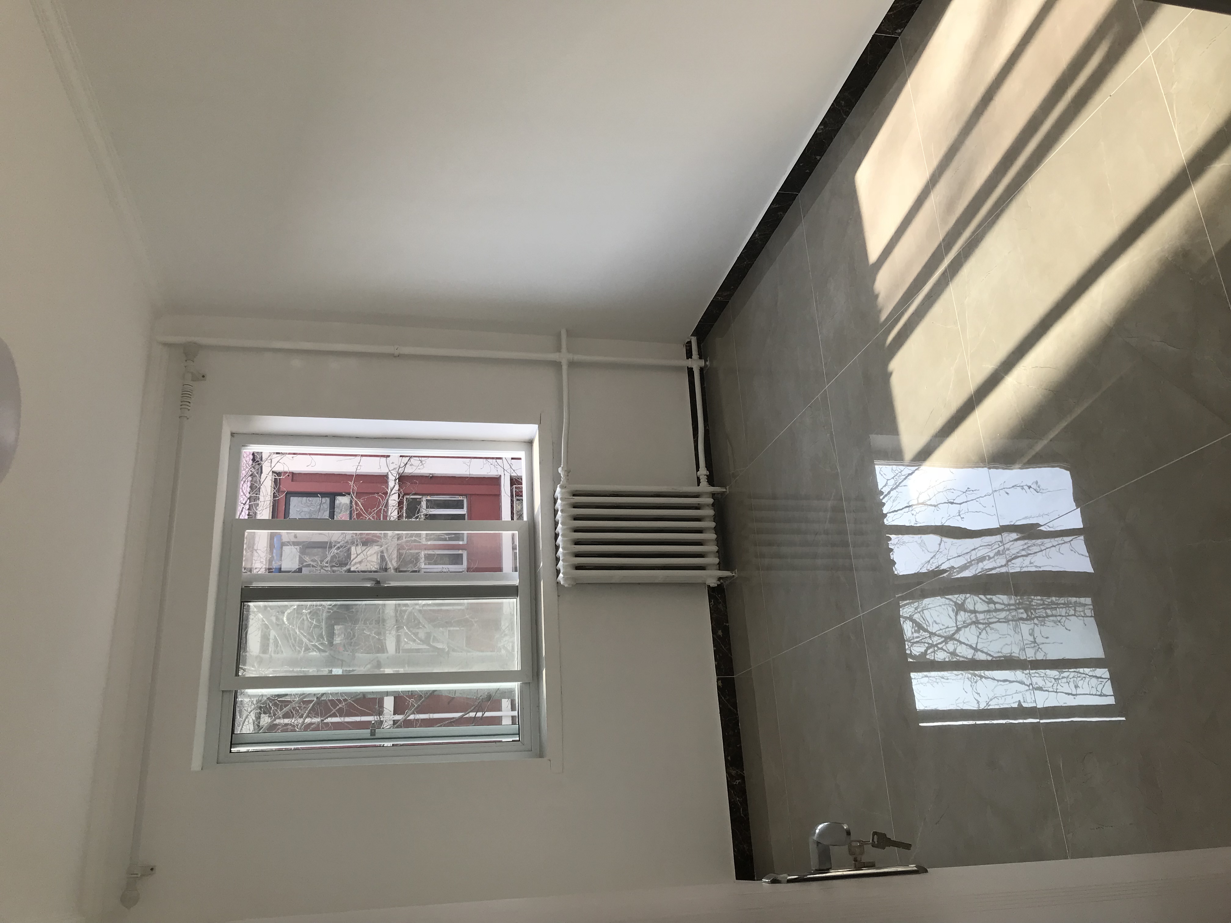 东高地三角地小区 随时看房·