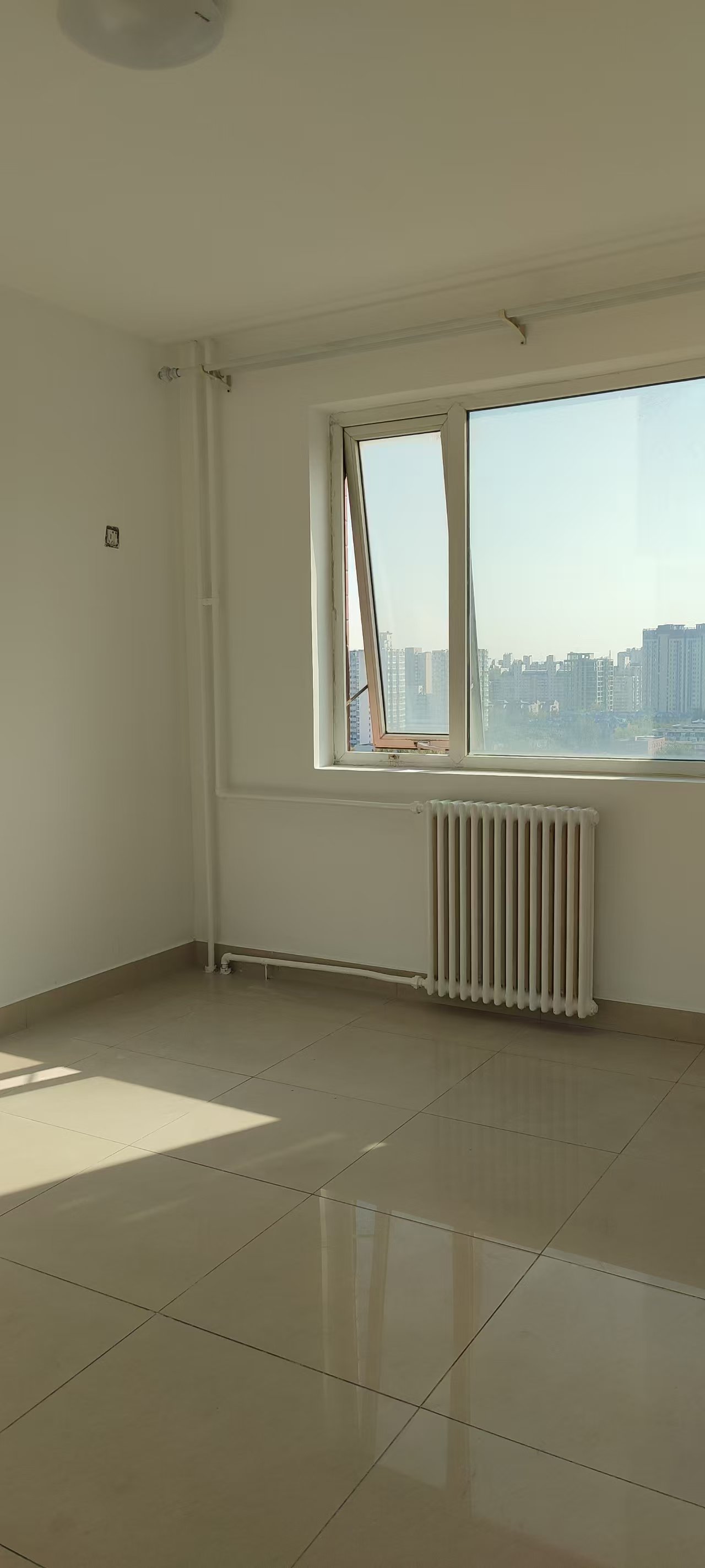 嘉业大厦 随时看房·