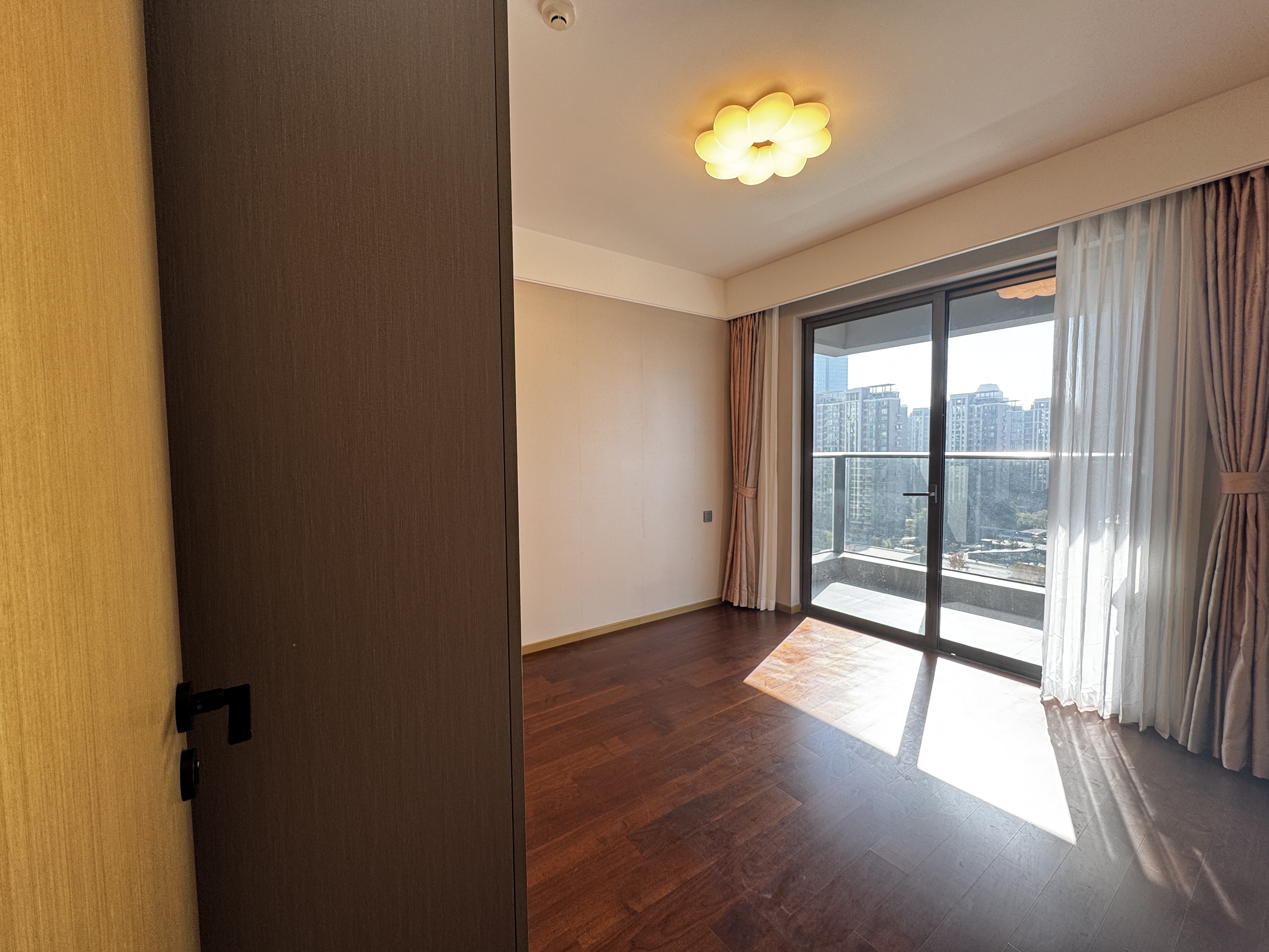 新越锦宸名邸 随时看房·