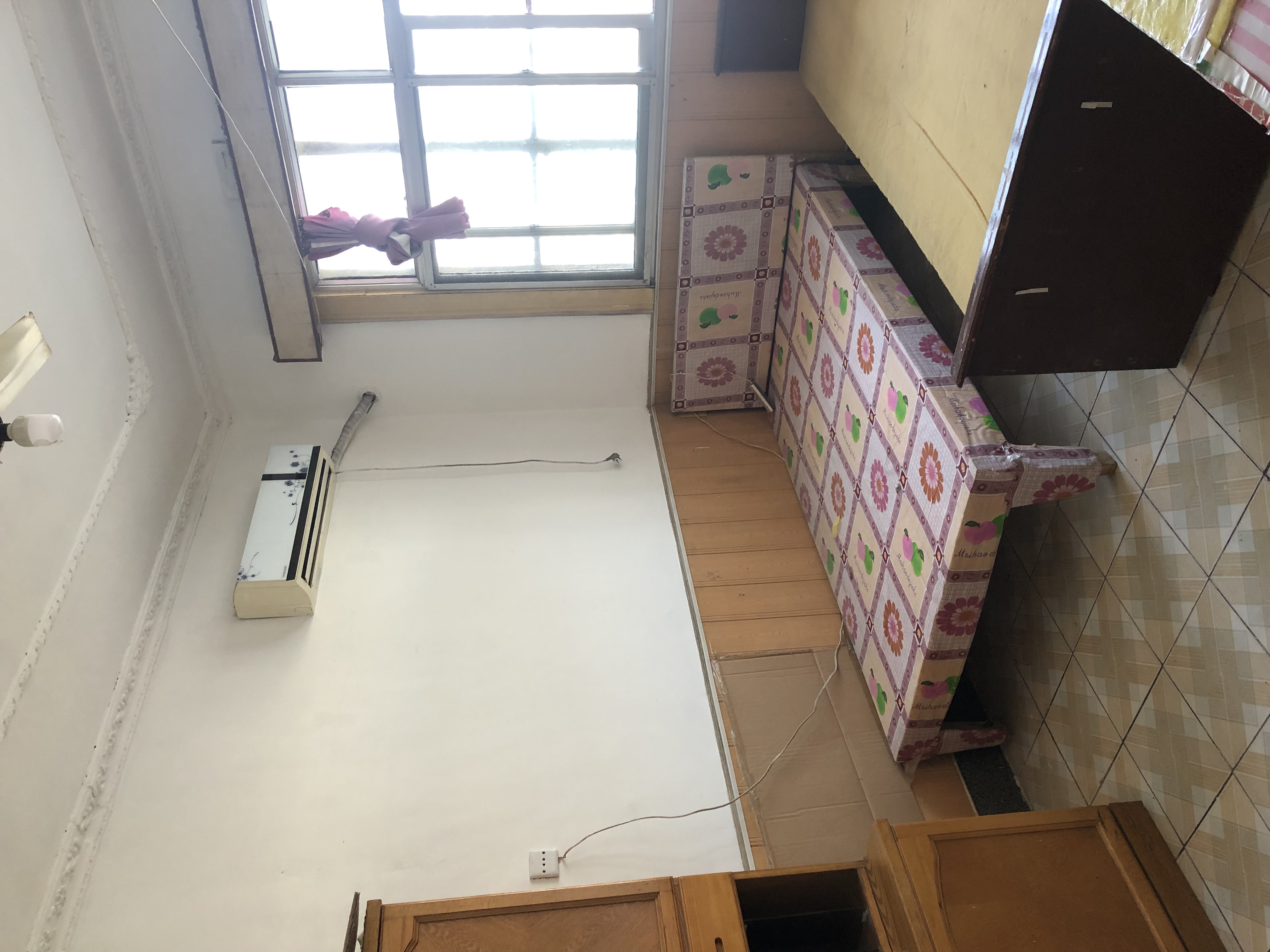 泰安回民中学院内教师宿舍楼 2居室 1200元/月
