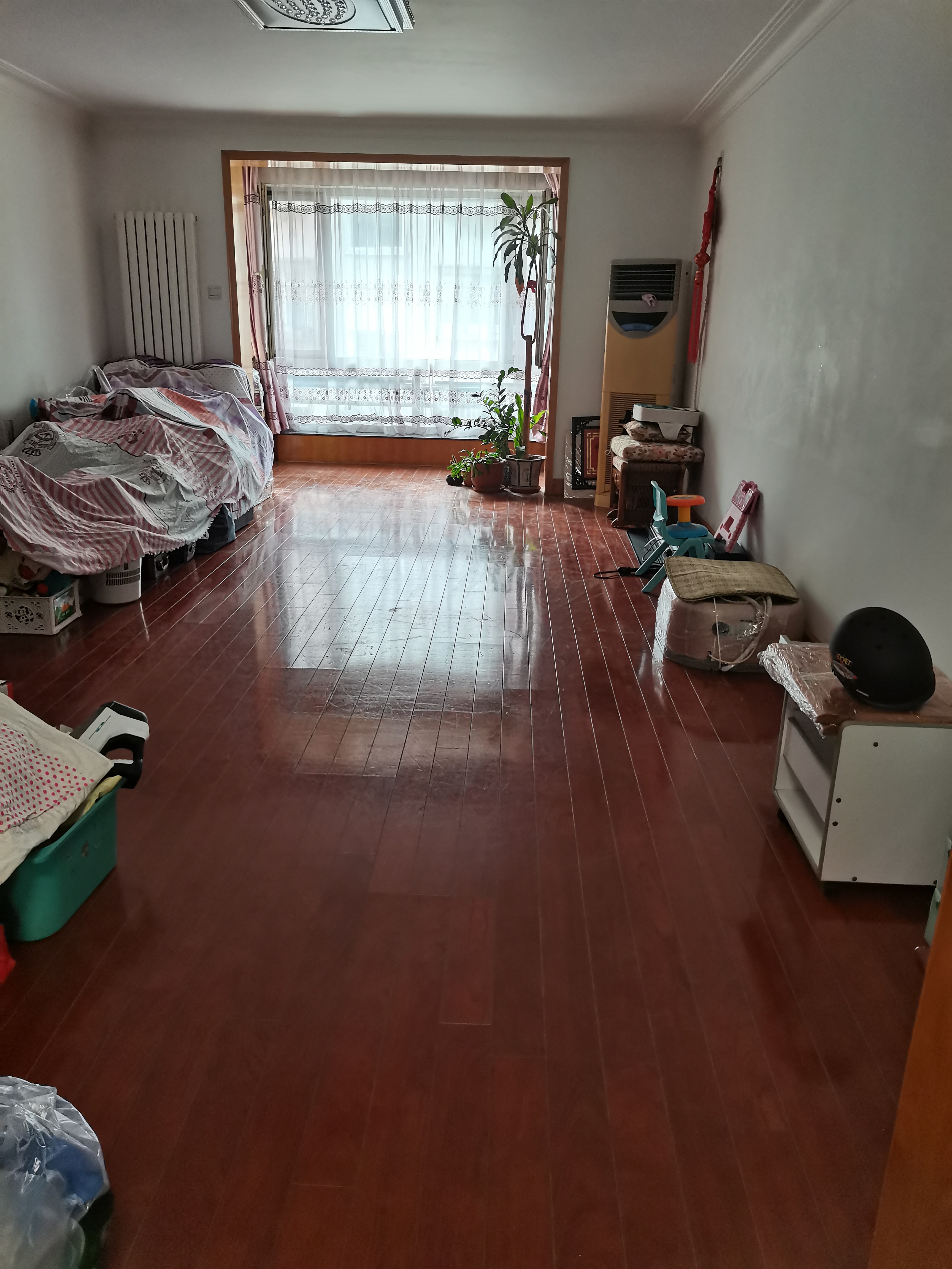 金钟公寓 2居室 3500元/月