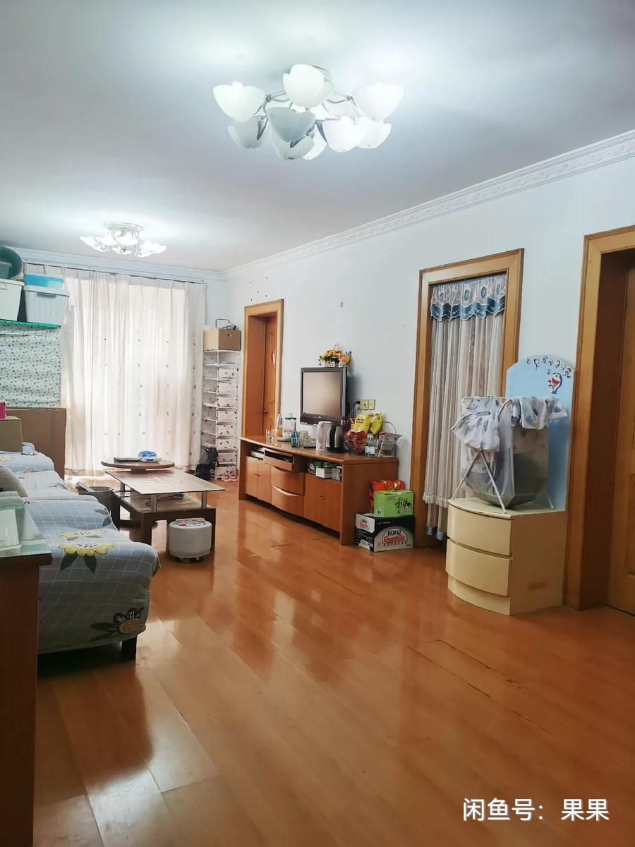 新昌大厦 3居室 2600元/月