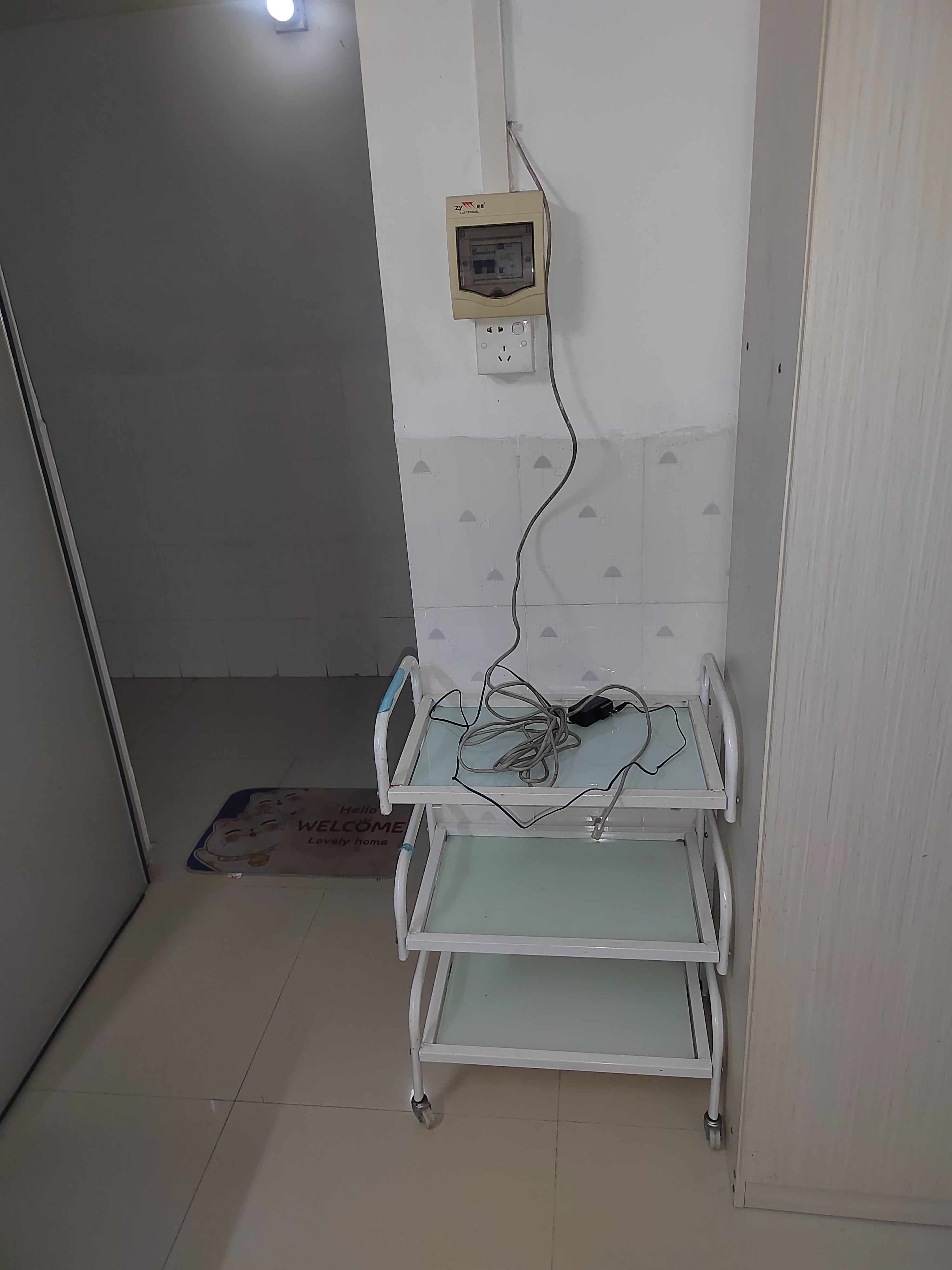 上麦村中街一巷三号 随时看房·