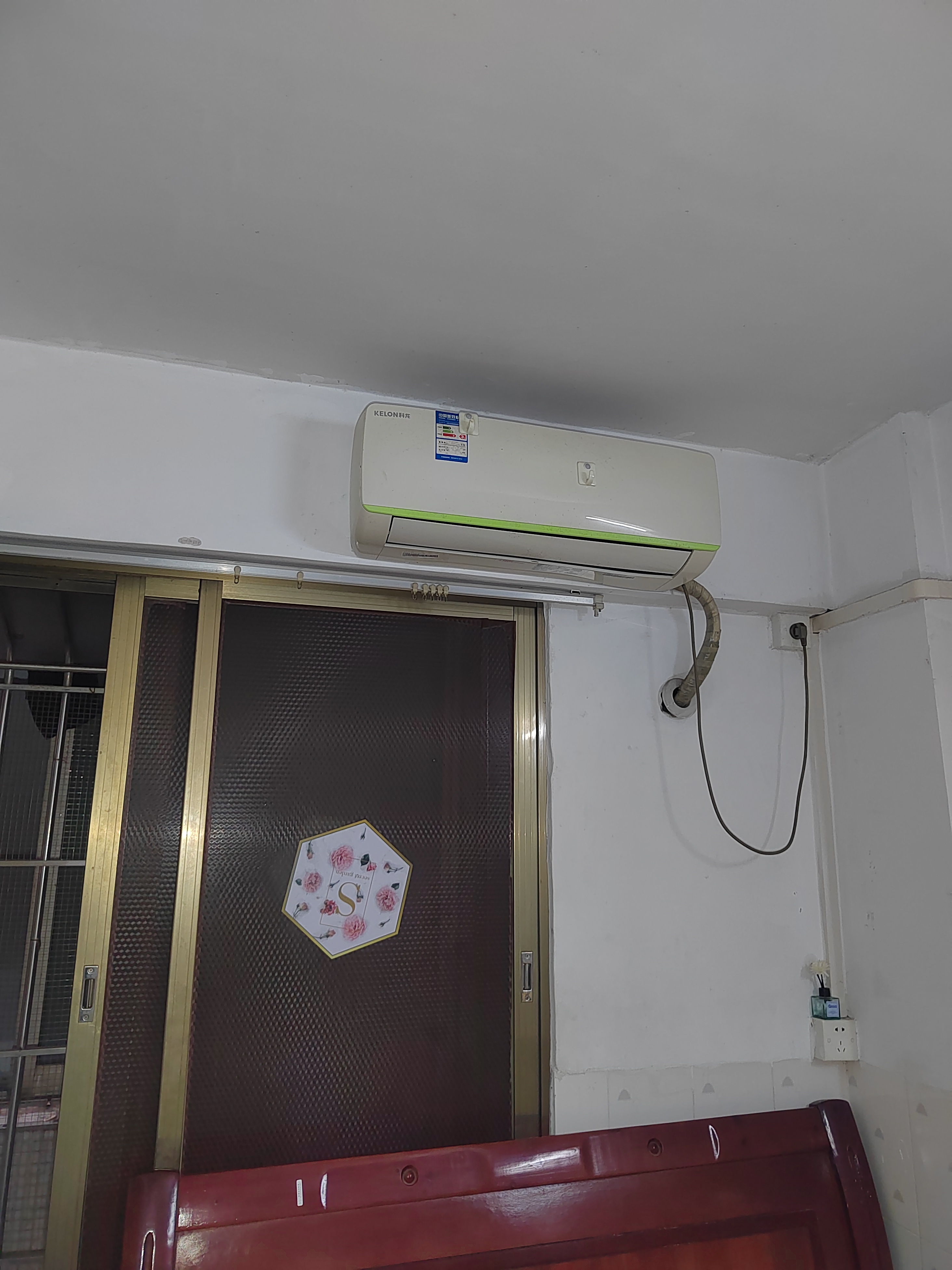 上麦村中街一巷三号 随时看房·