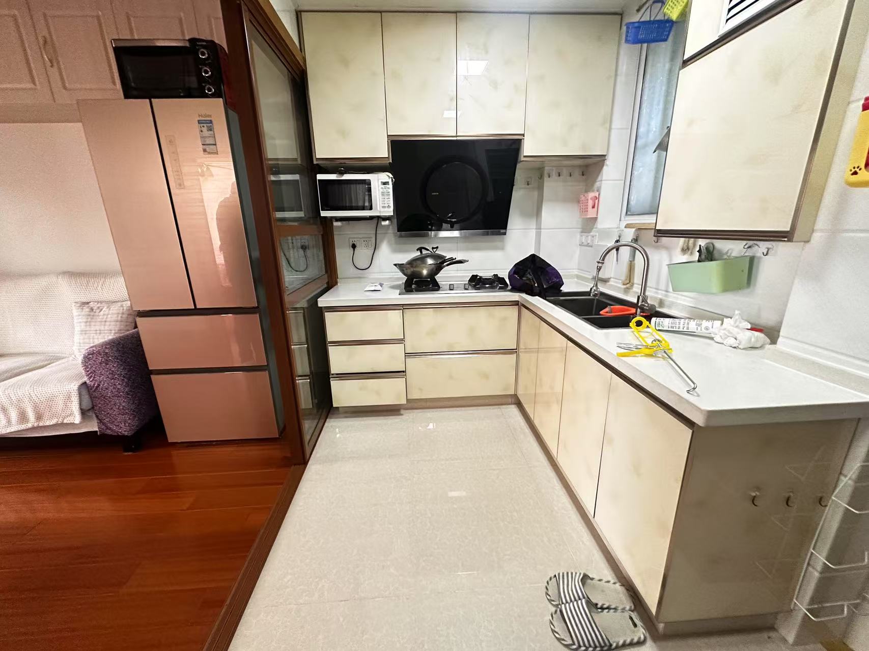 临沂六村288弄 随时看房·