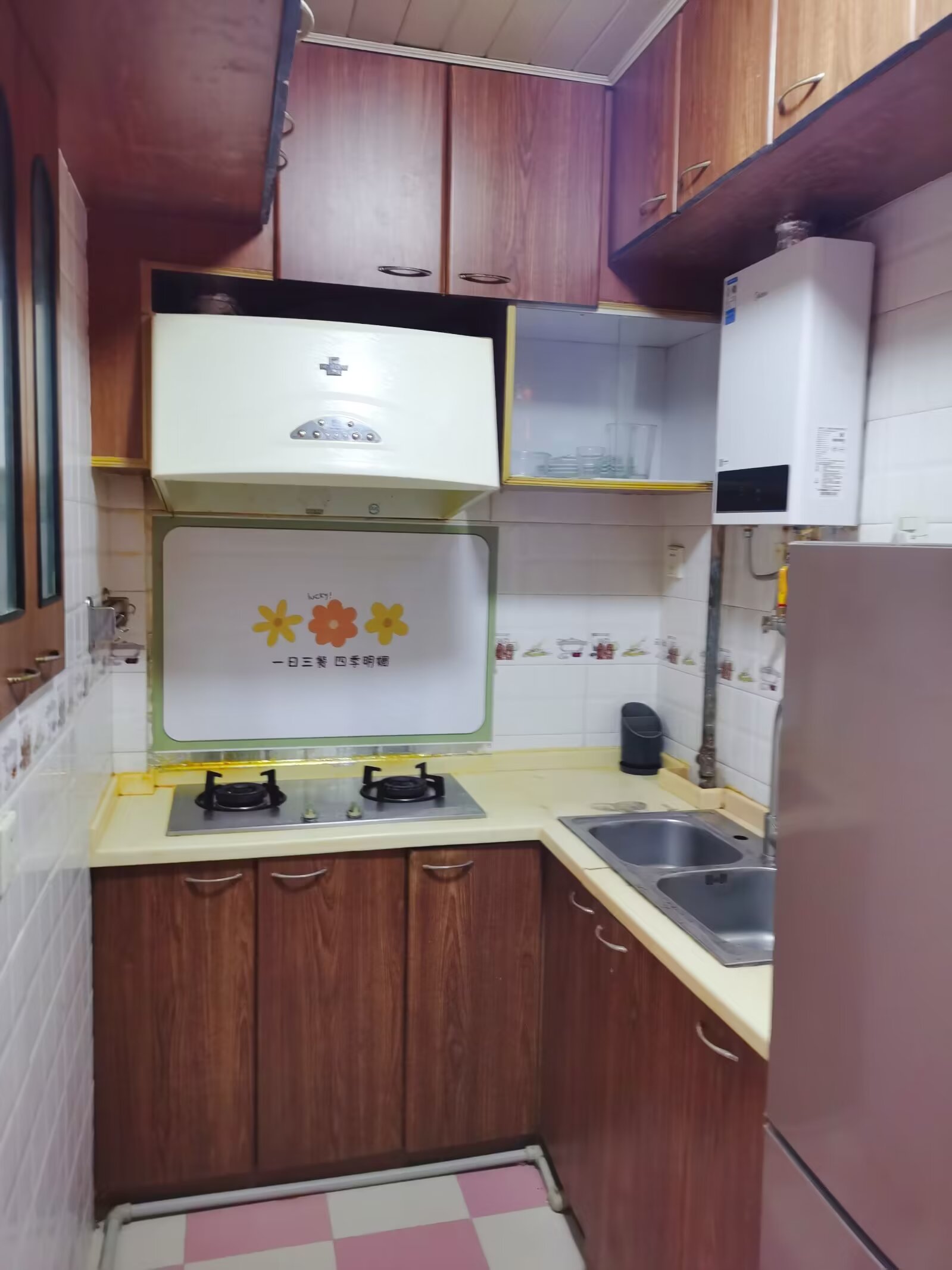 洛川中路952弄小区 随时看房·