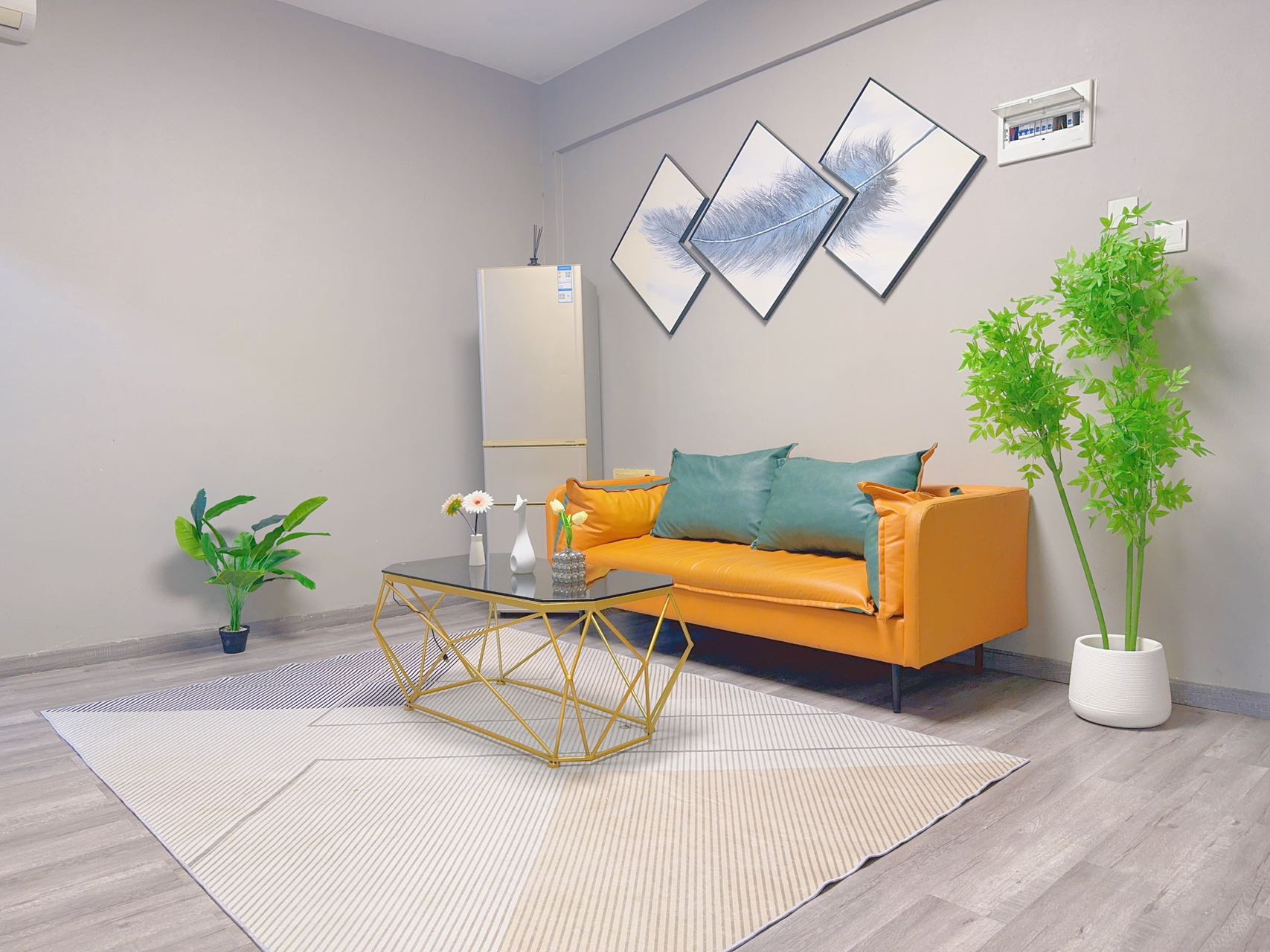 世界城尚都 1居室 1800元/月